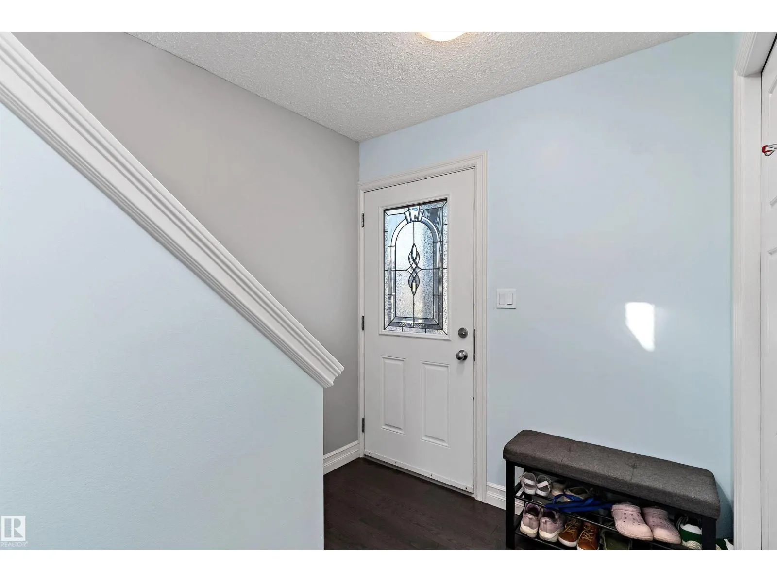5813 64 ST
