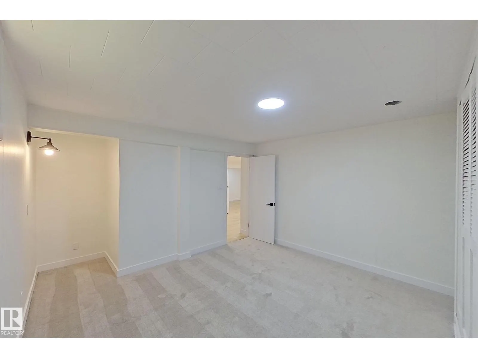 13336 105 ST NW