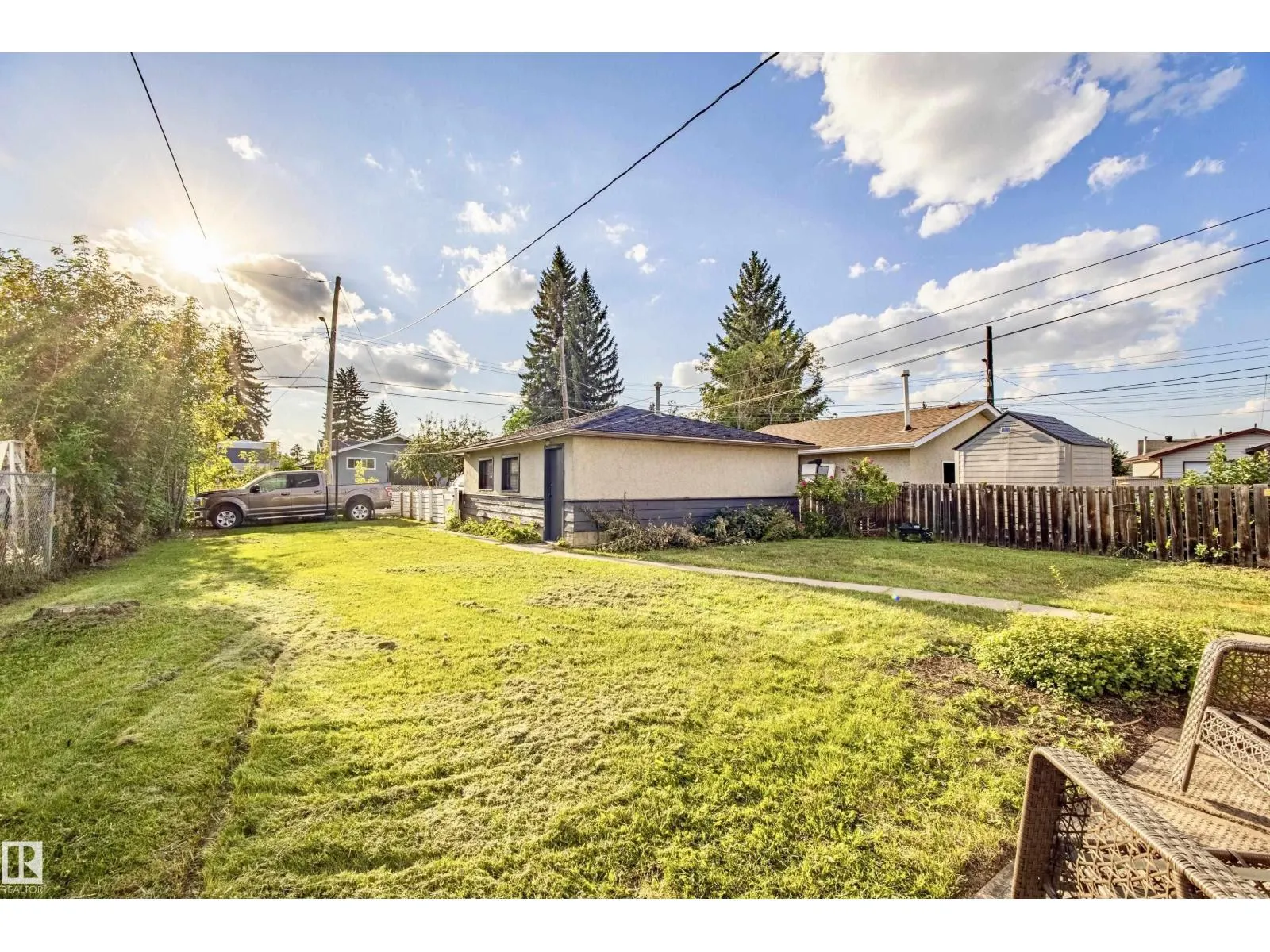 13336 105 ST NW