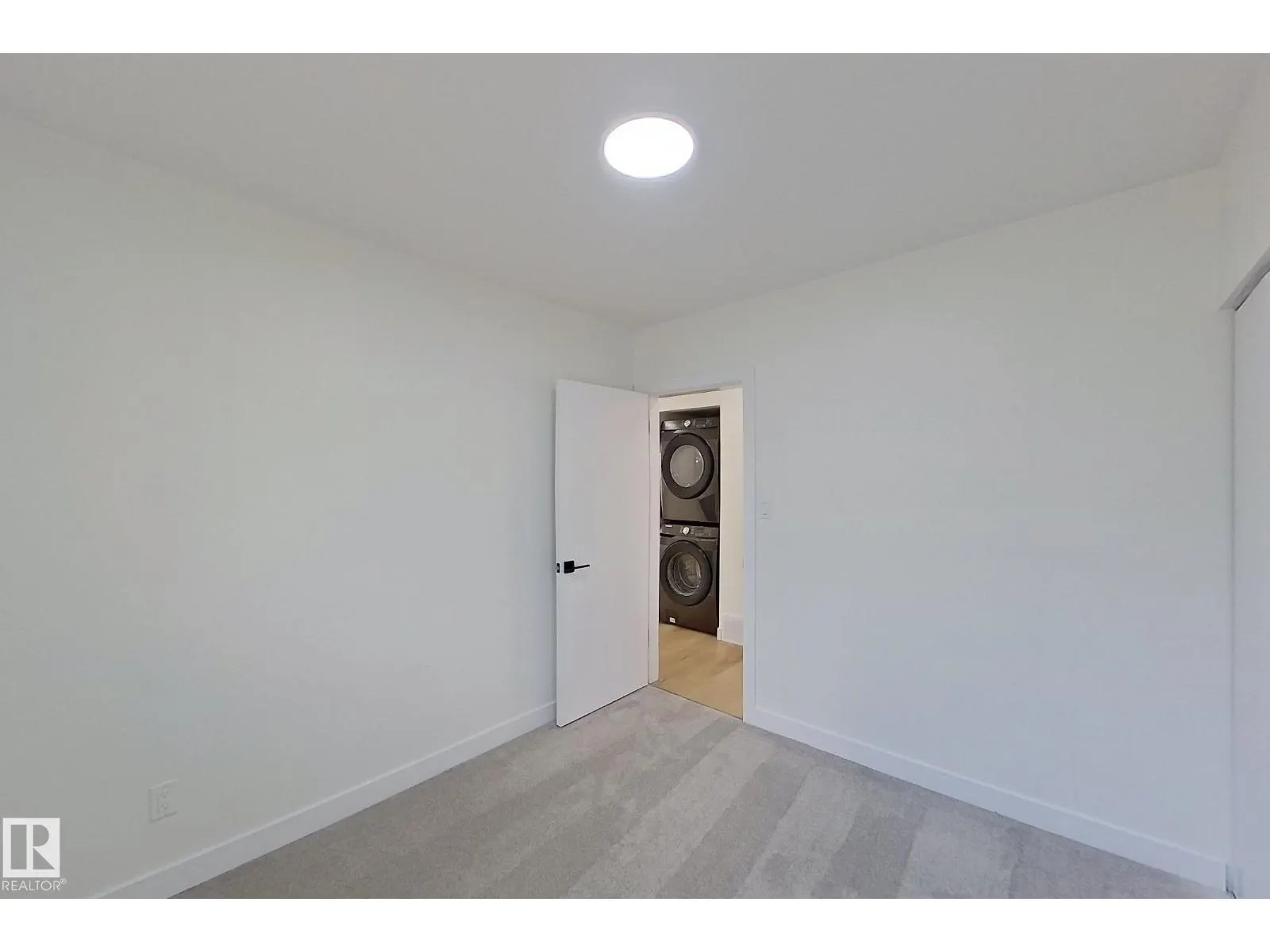 13336 105 ST NW
