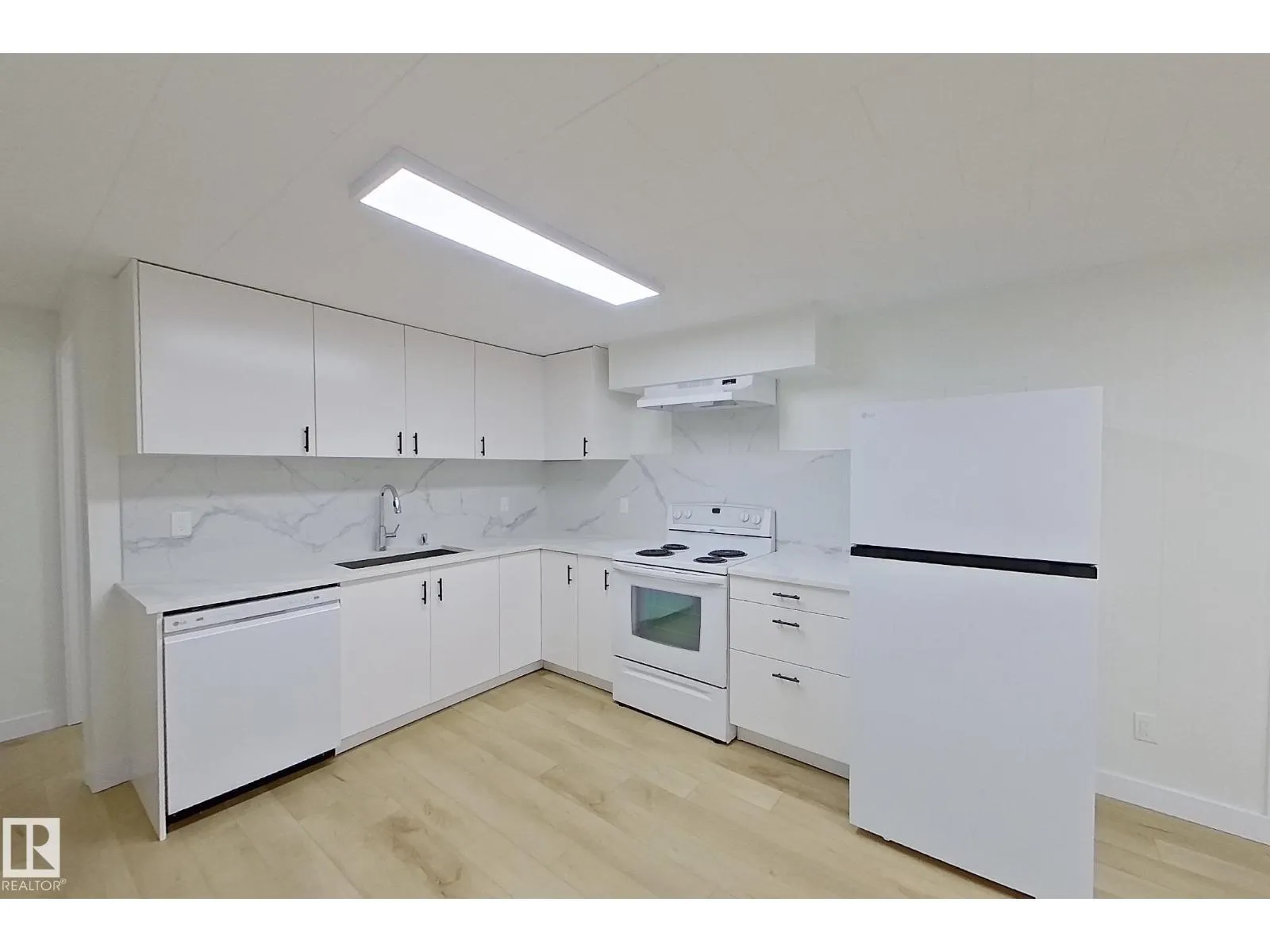 13336 105 ST NW