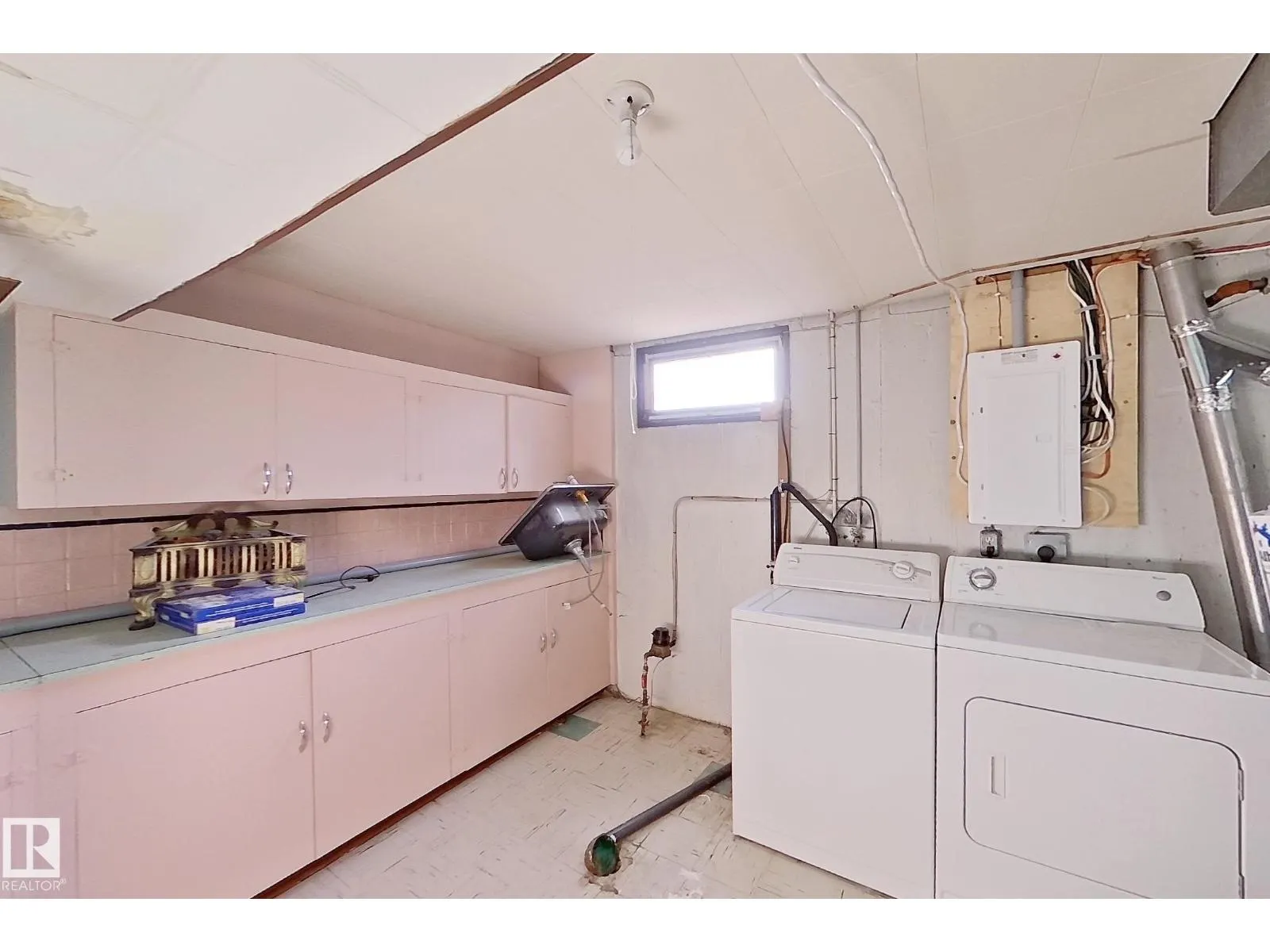 13336 105 ST NW