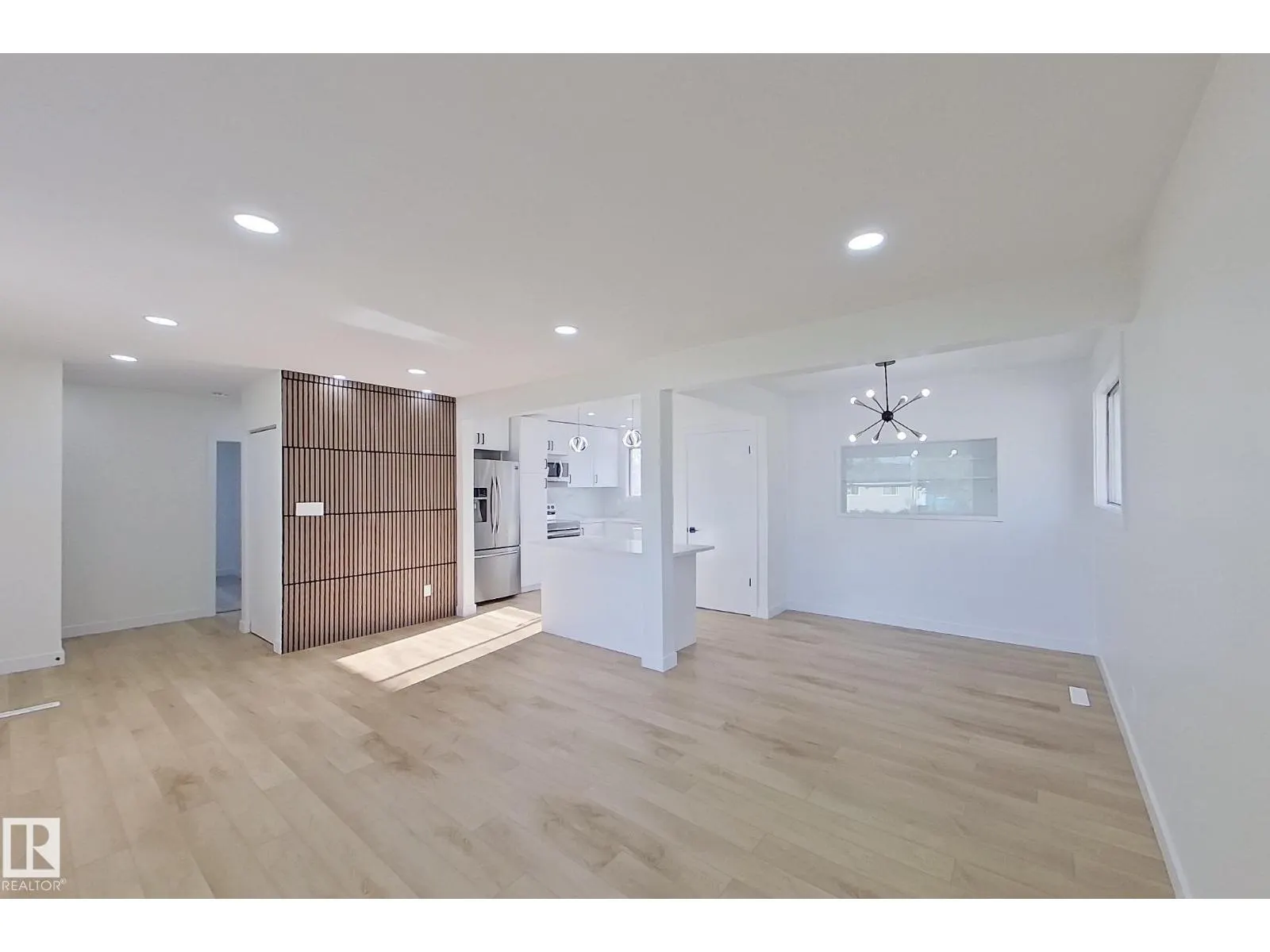 13336 105 ST NW