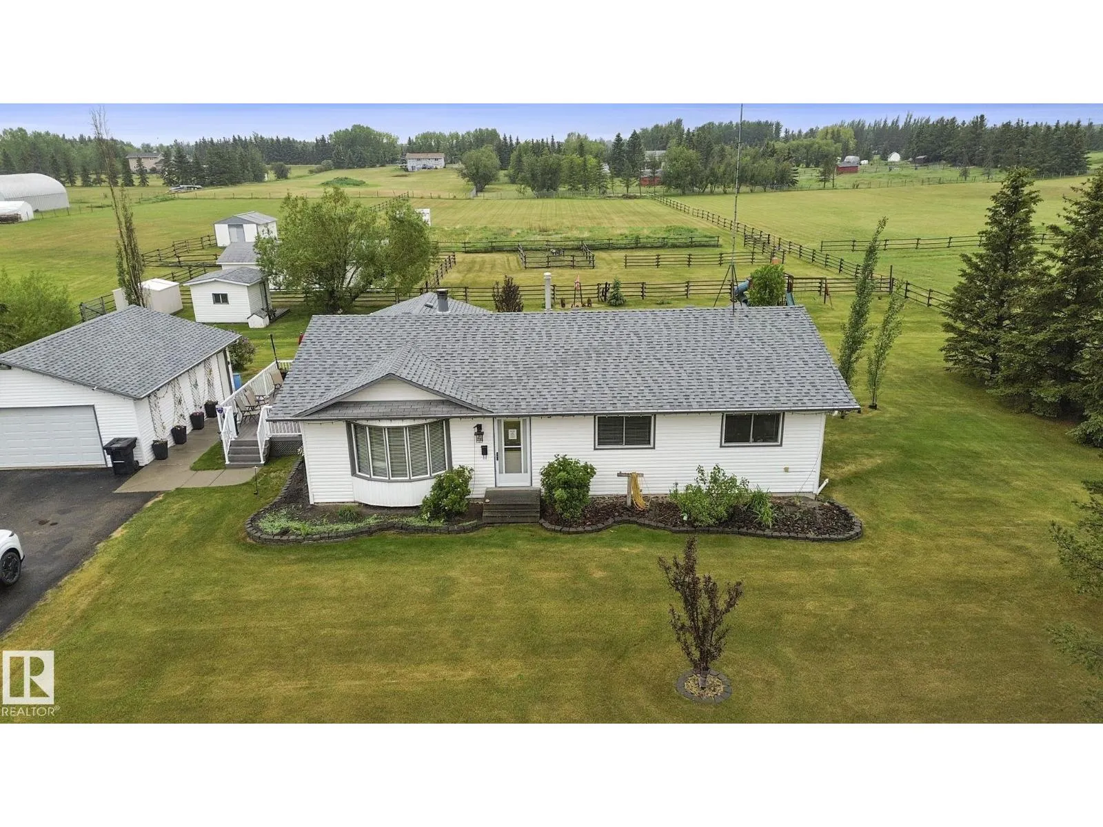 #314 52349 RGE ROAD 222