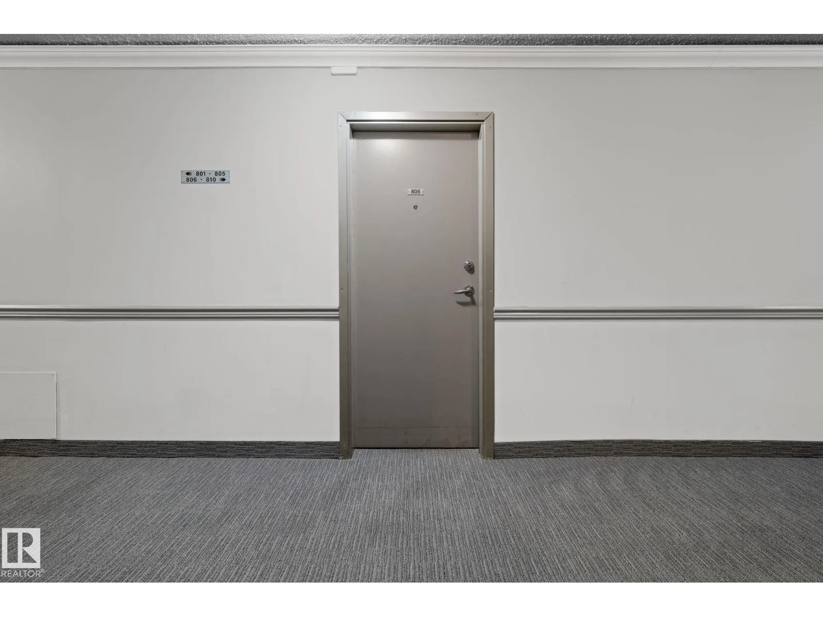 #806 9710 105 ST NW