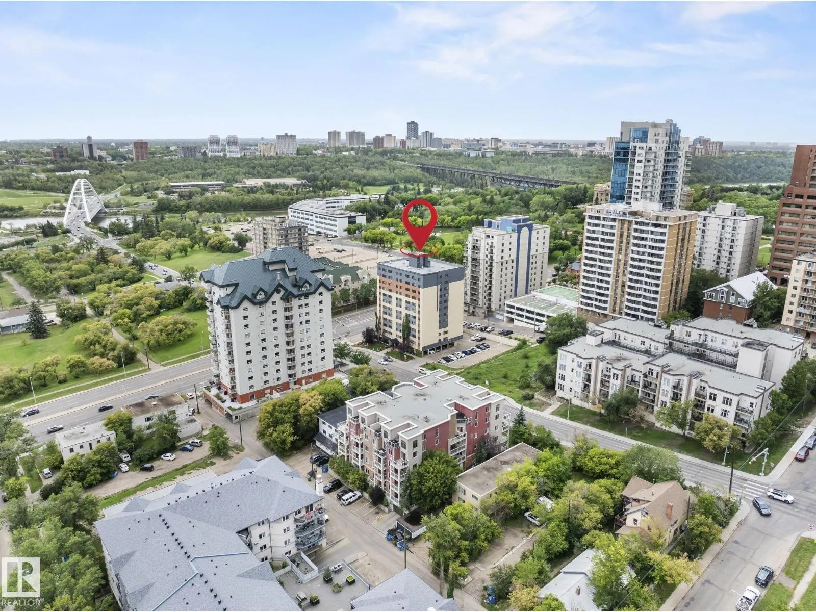 #806 9710 105 ST NW