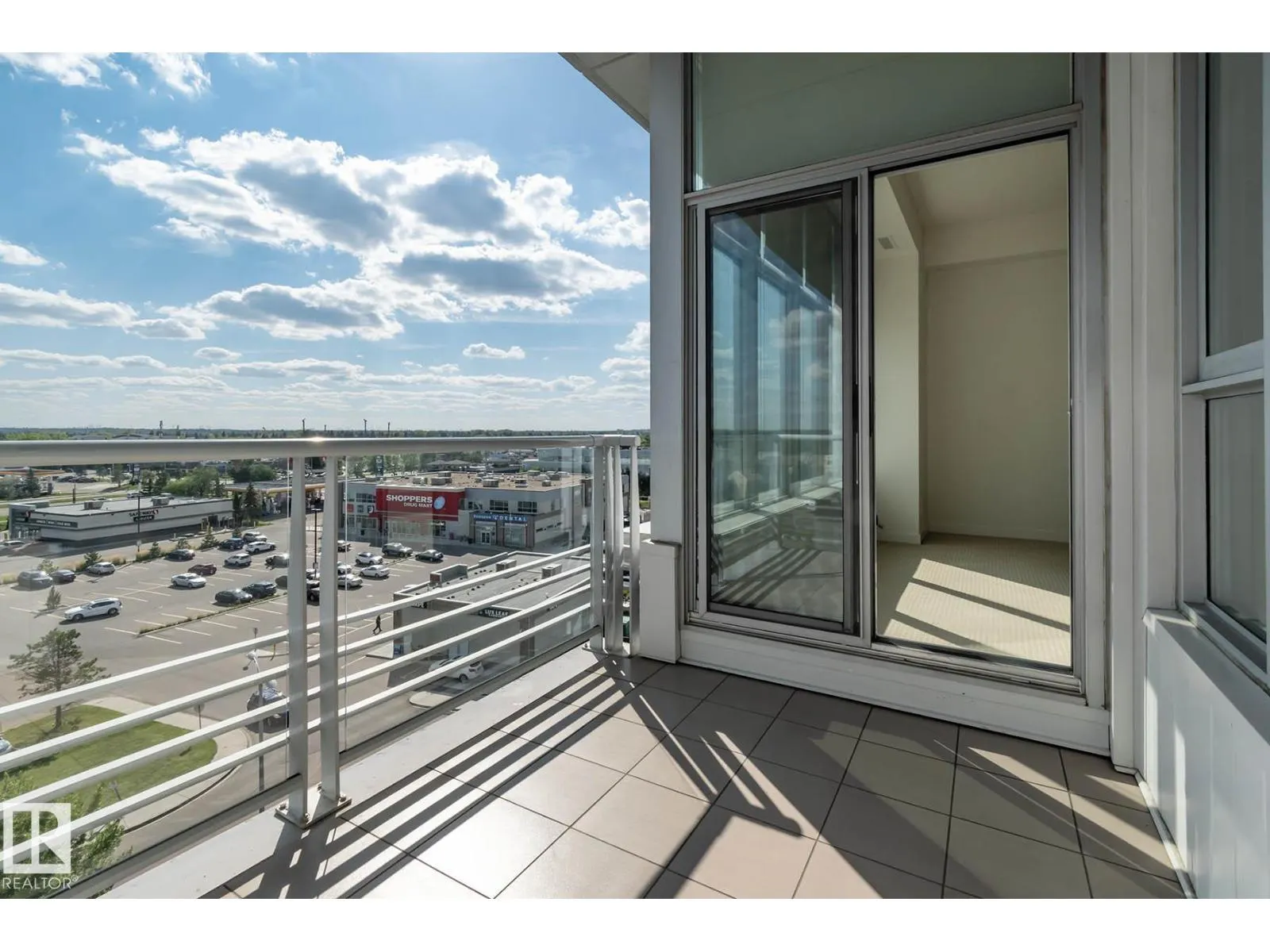 #703 2504 109 ST NW