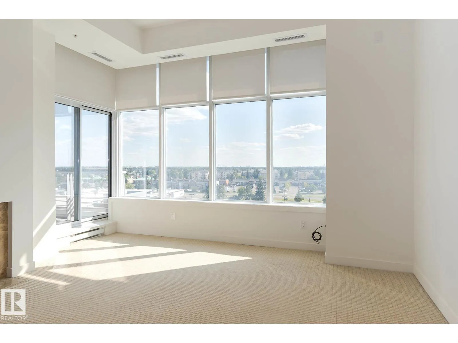 #703 2504 109 ST NW
