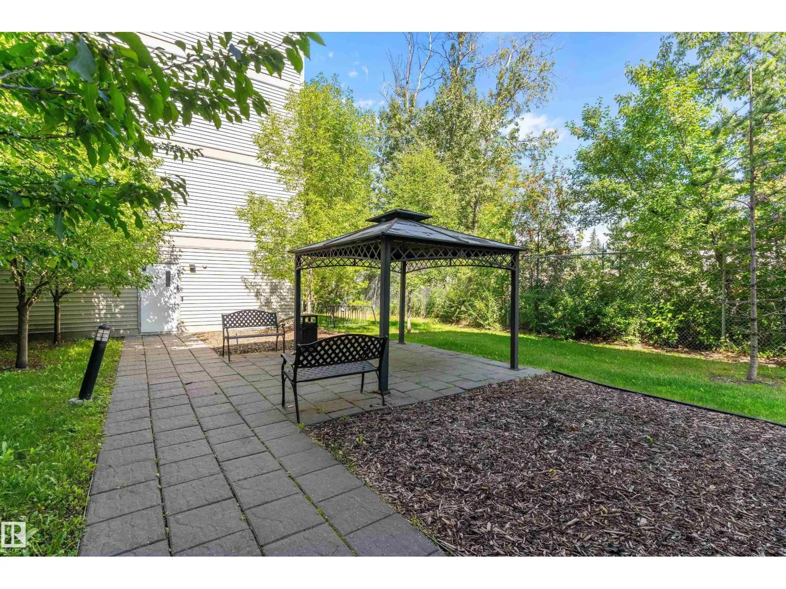 #111 610 CALAHOO RD
