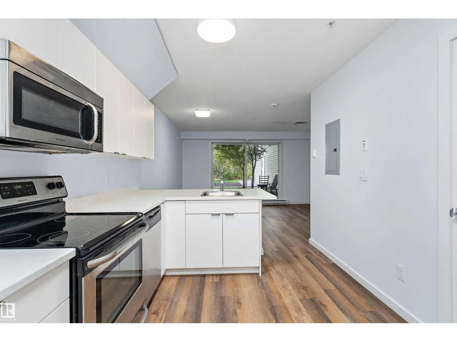 #111 610 CALAHOO RD