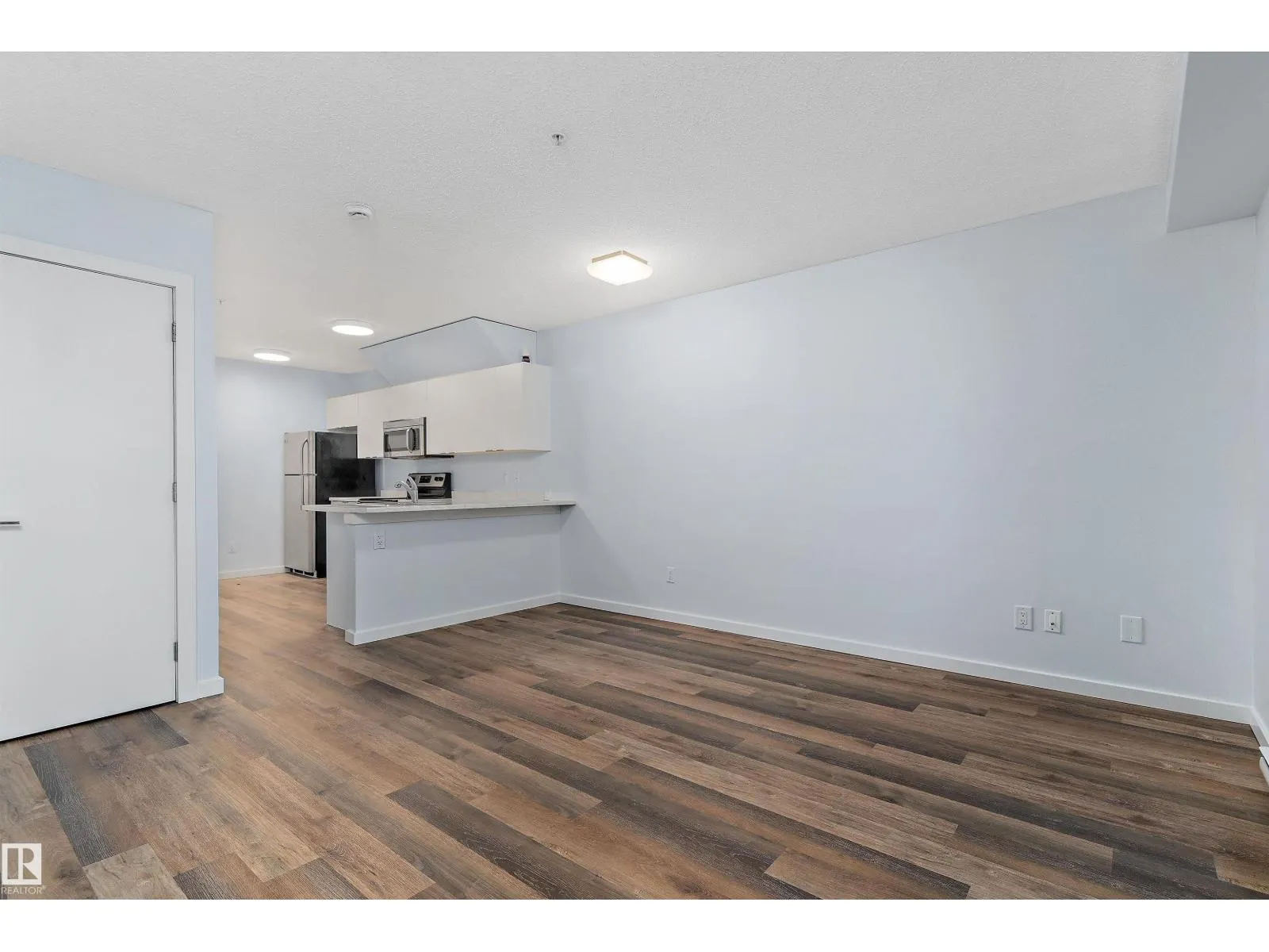 #111 610 CALAHOO RD