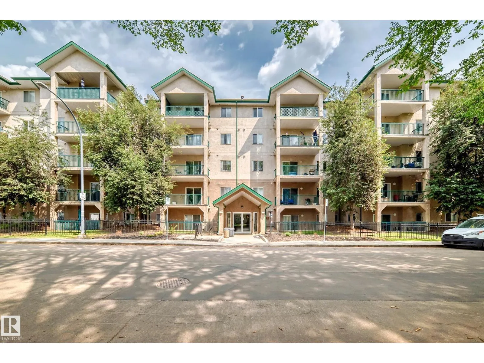 #306 11325 83 ST NW