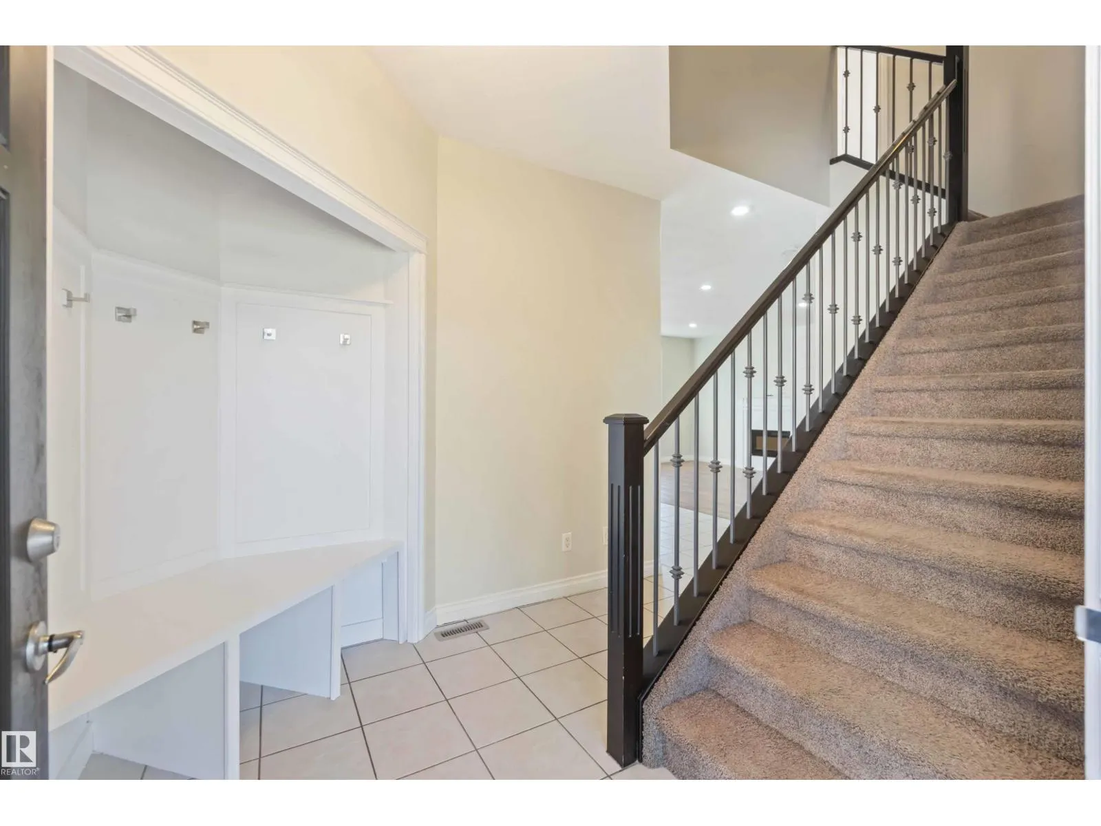 8 LONGVIEW PT