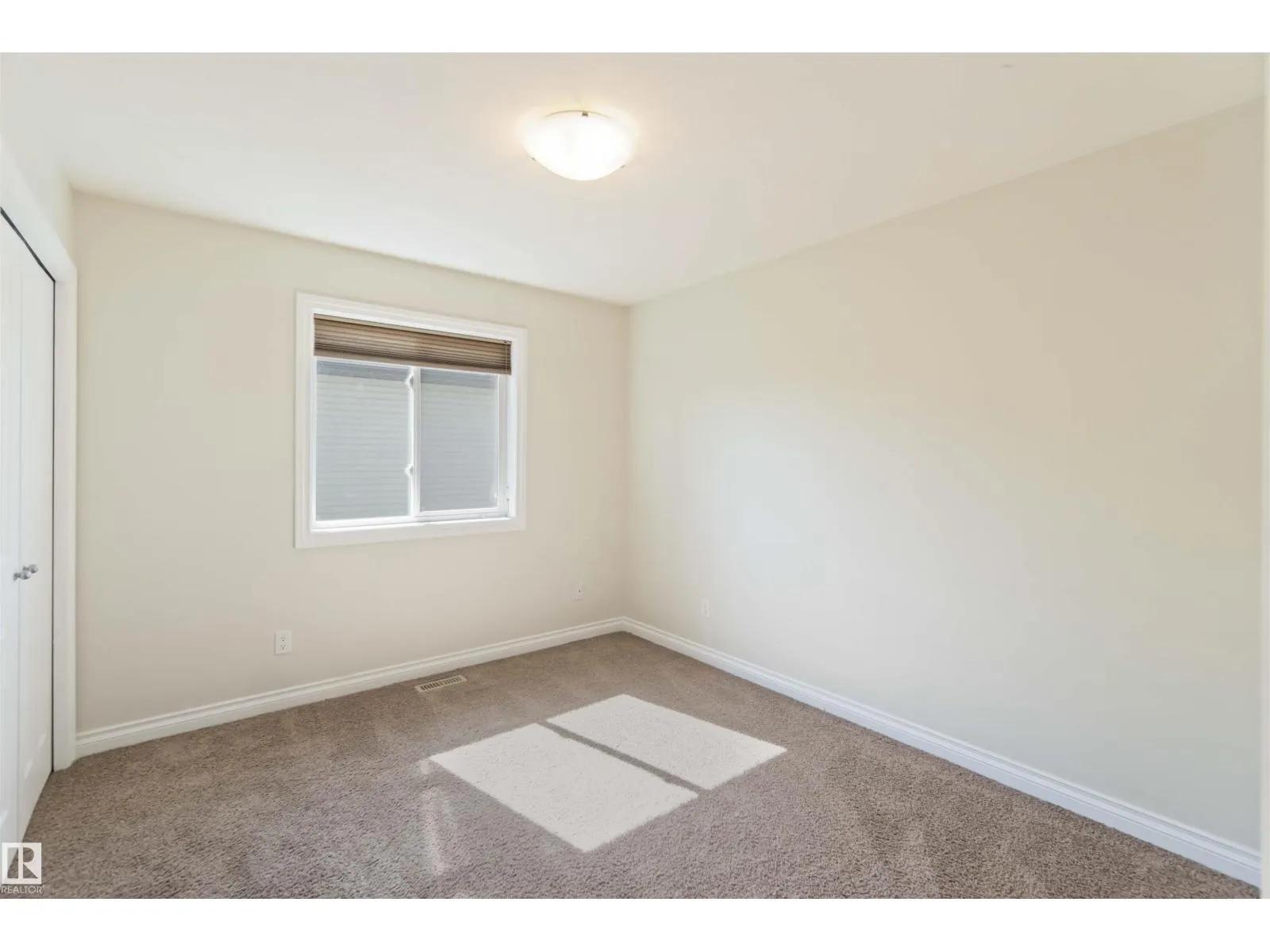 8 LONGVIEW PT