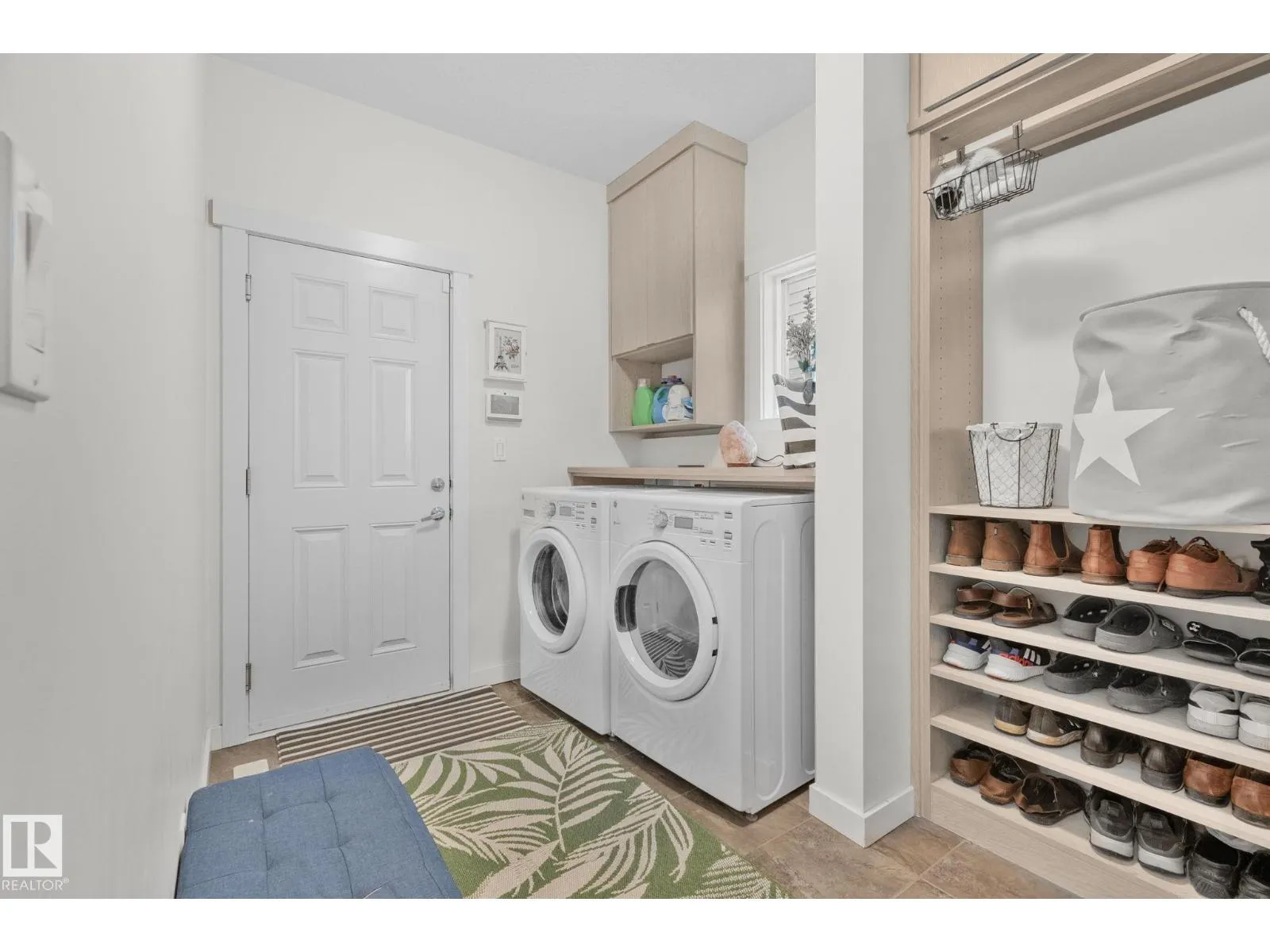 3936 CLAXTON LO SW