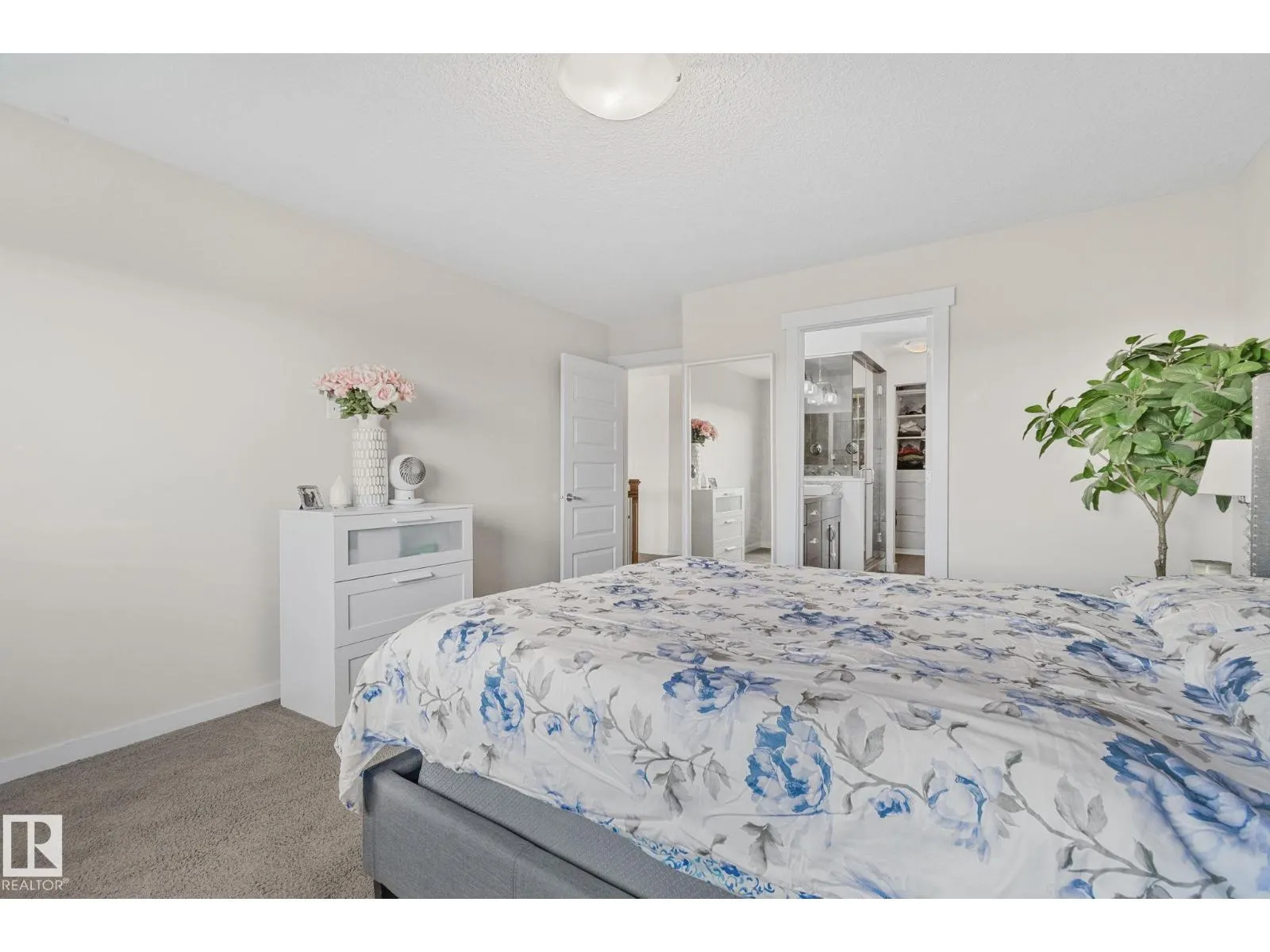 3936 CLAXTON LO SW