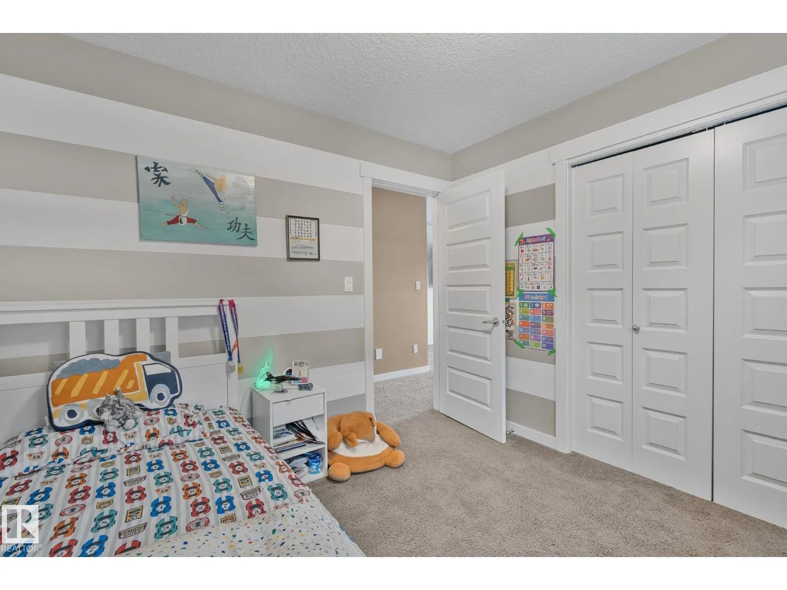 3936 CLAXTON LO SW