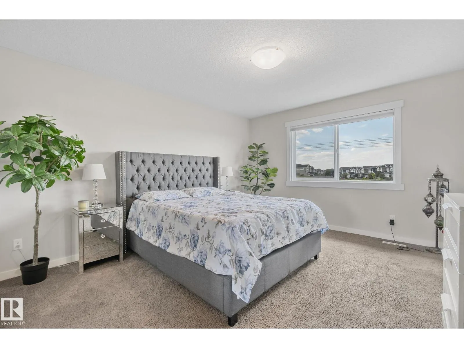 3936 CLAXTON LO SW