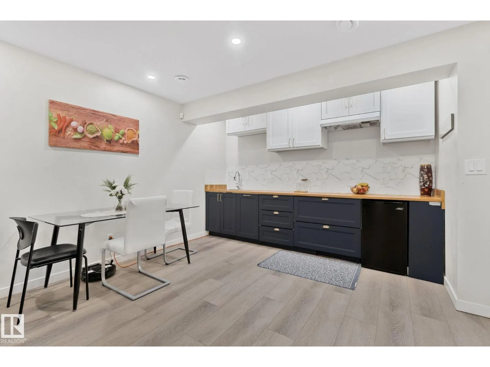 3936 CLAXTON LO SW