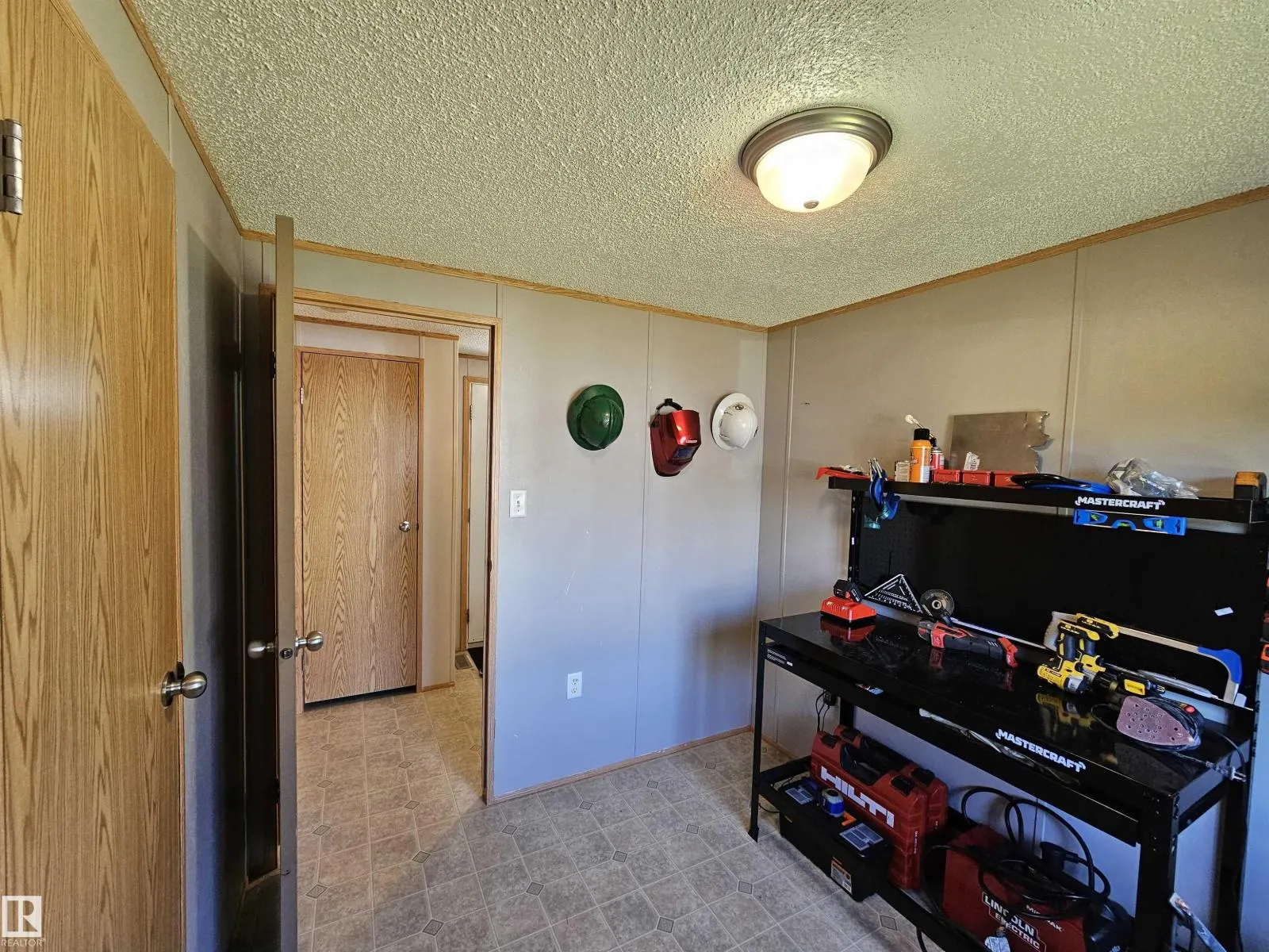 4918 47 ST