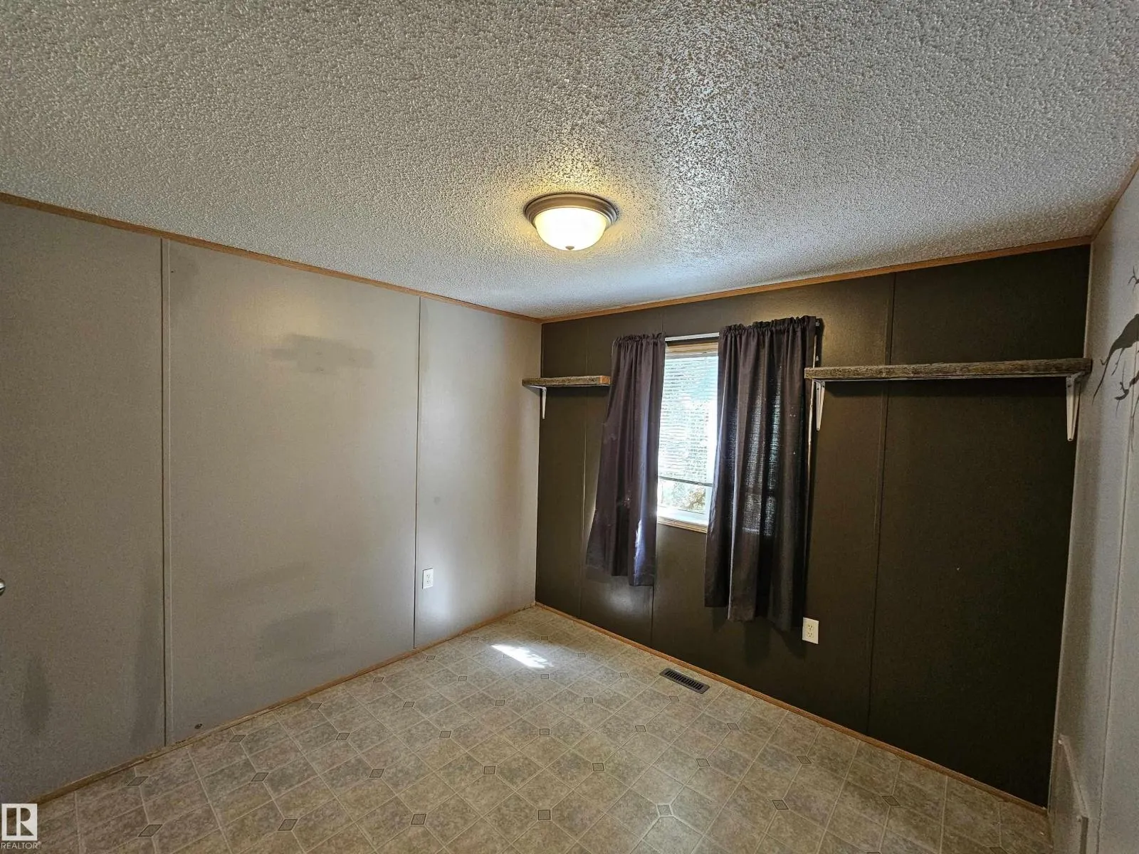 4918 47 ST