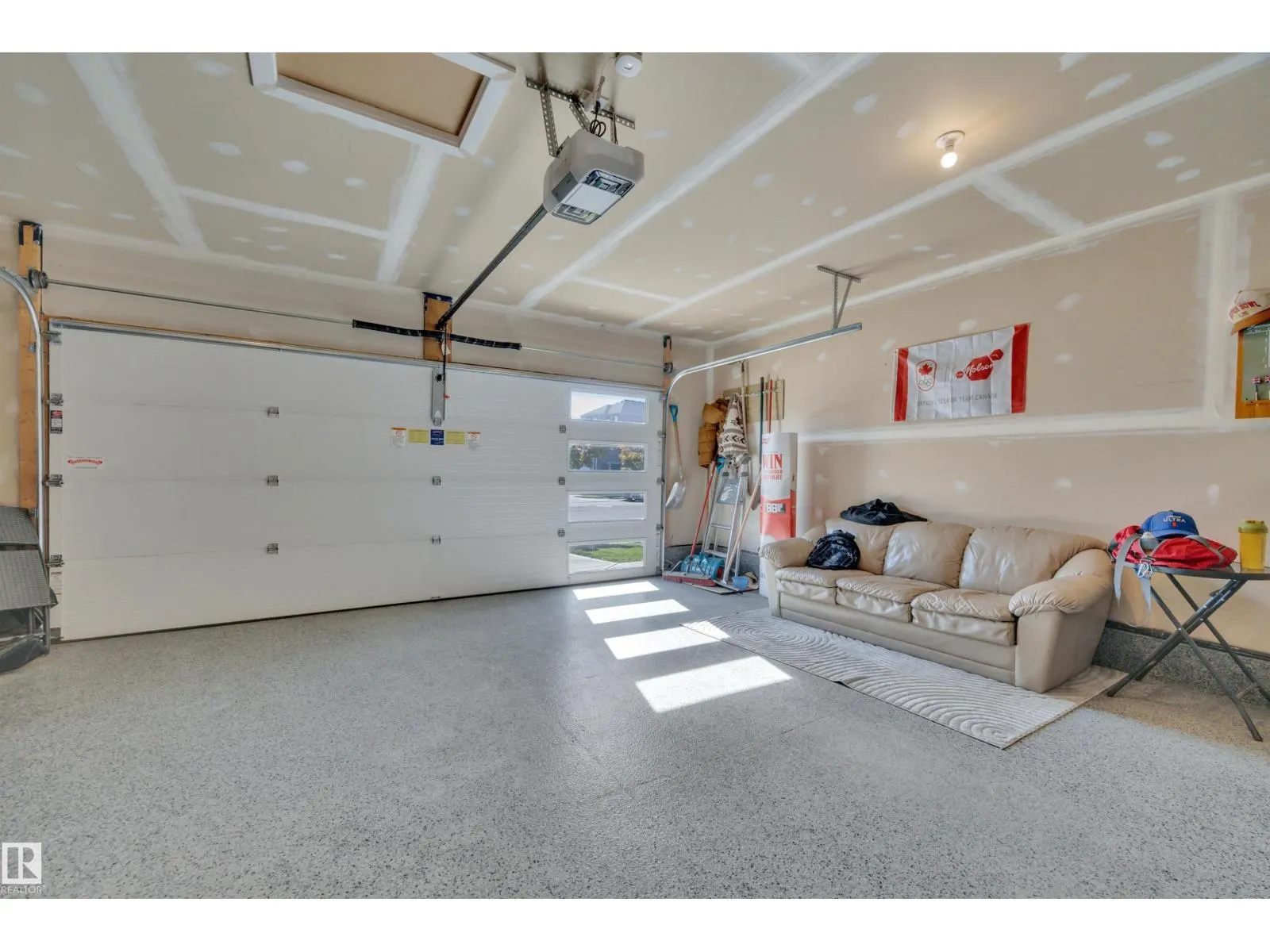 346 BALSAM LI
