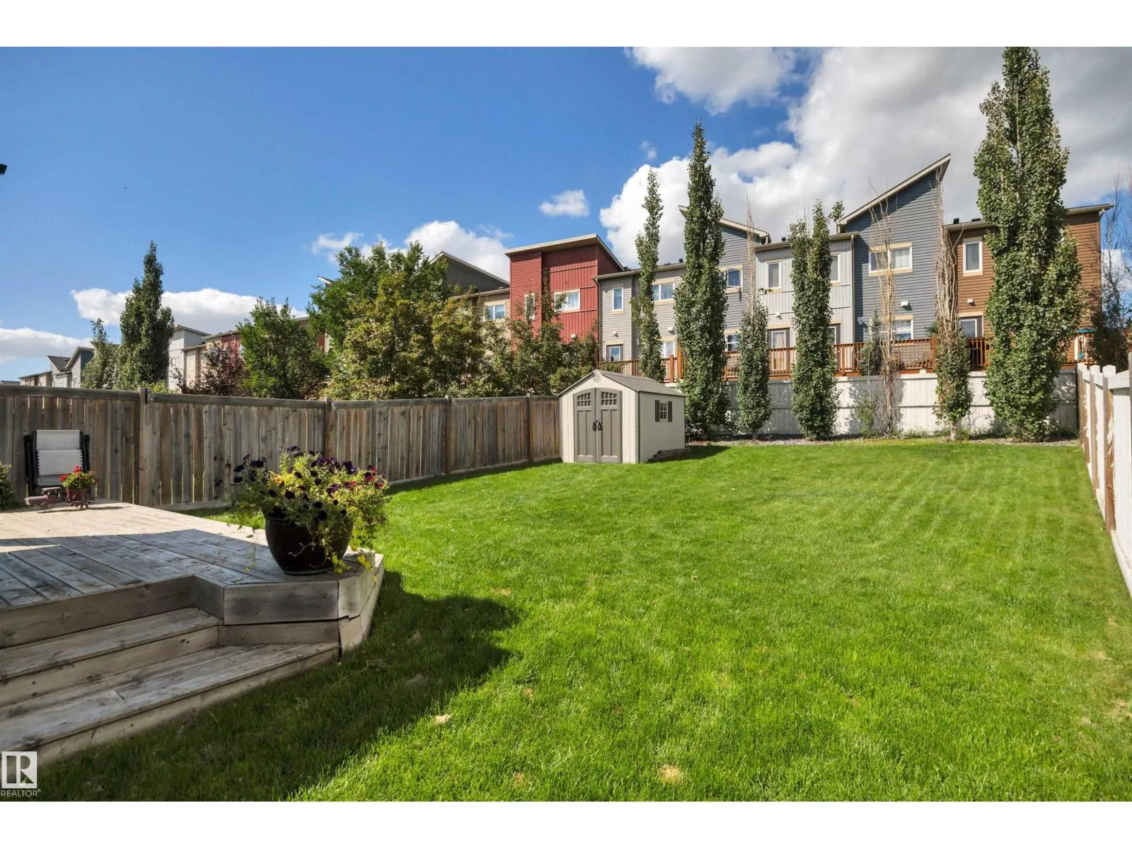 391 SIMMONDS WY