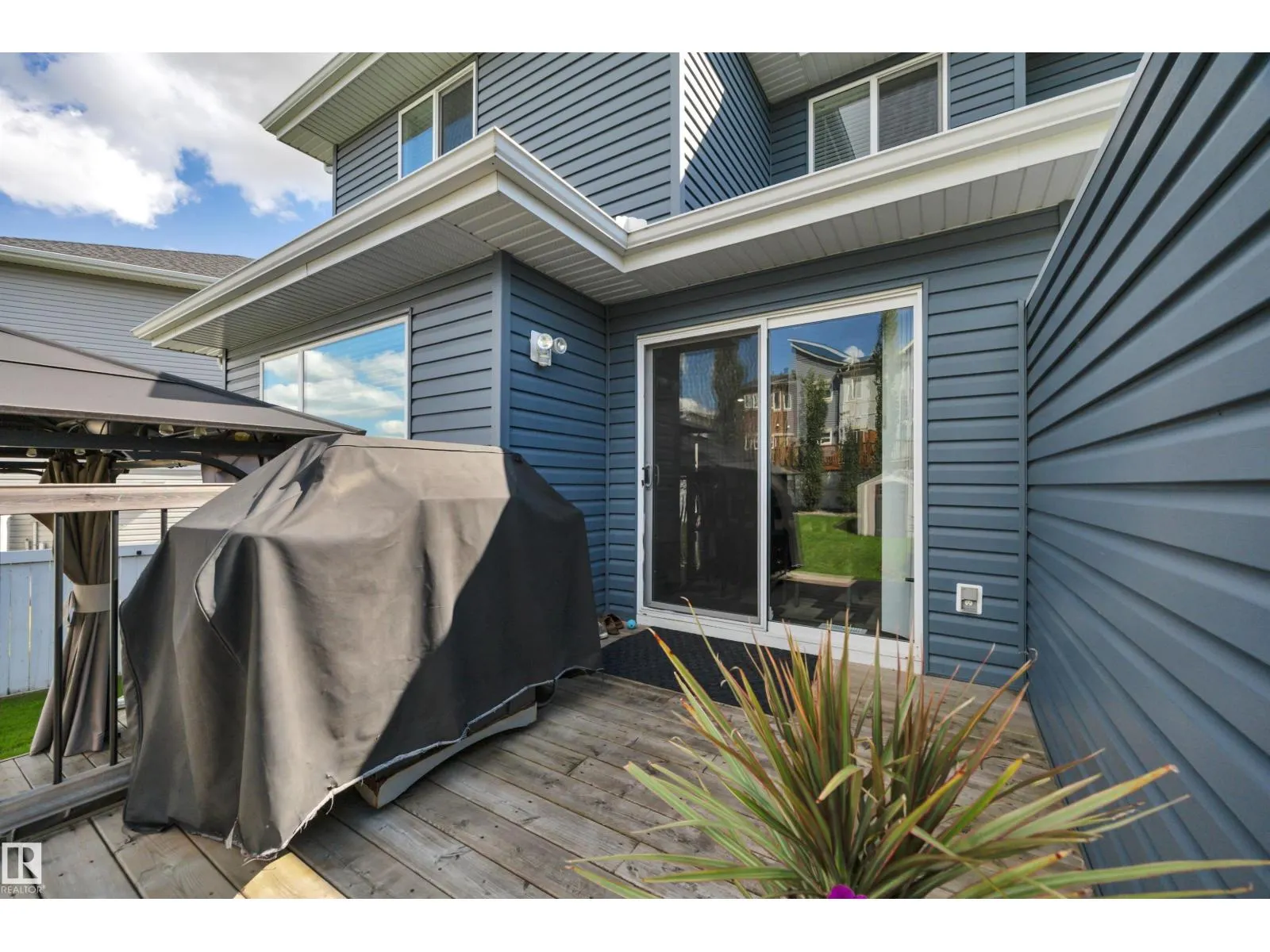 391 SIMMONDS WY