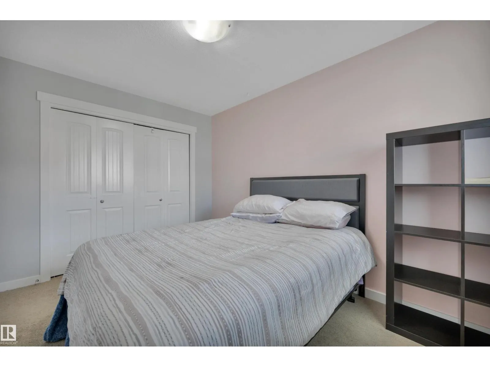 391 SIMMONDS WY