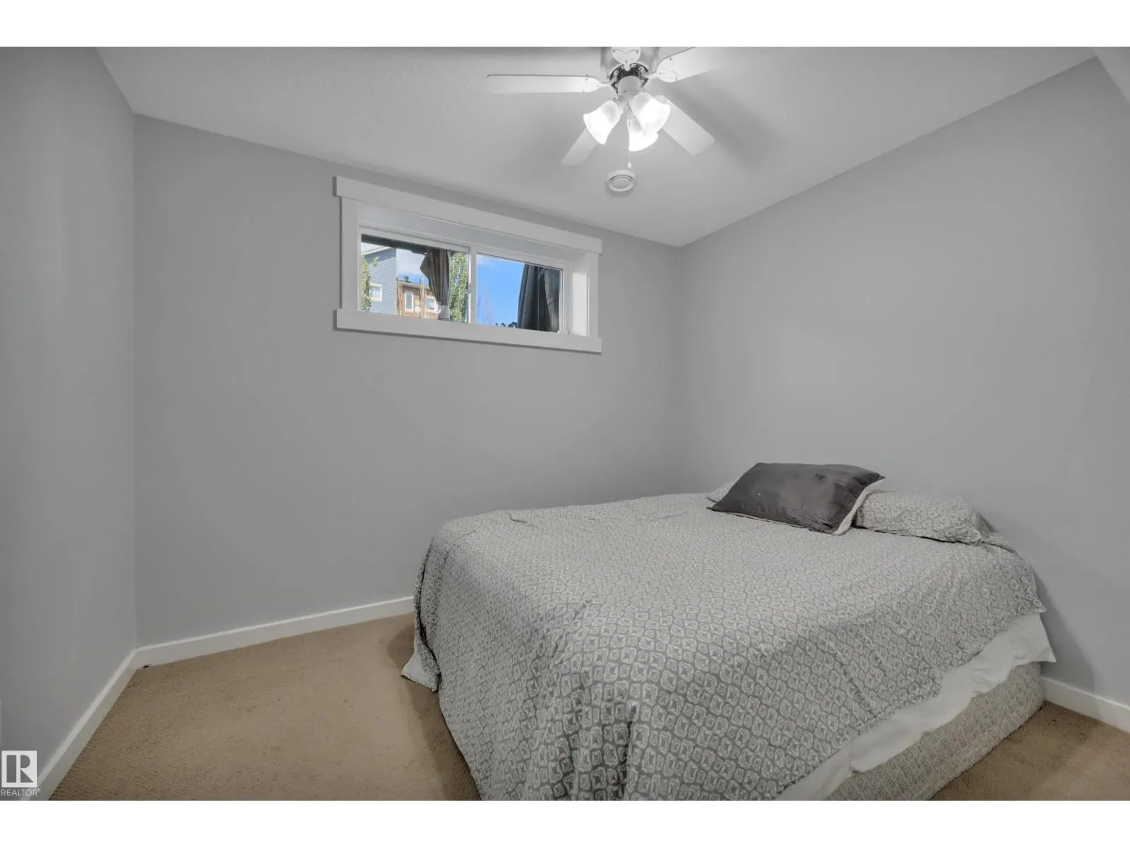 391 SIMMONDS WY