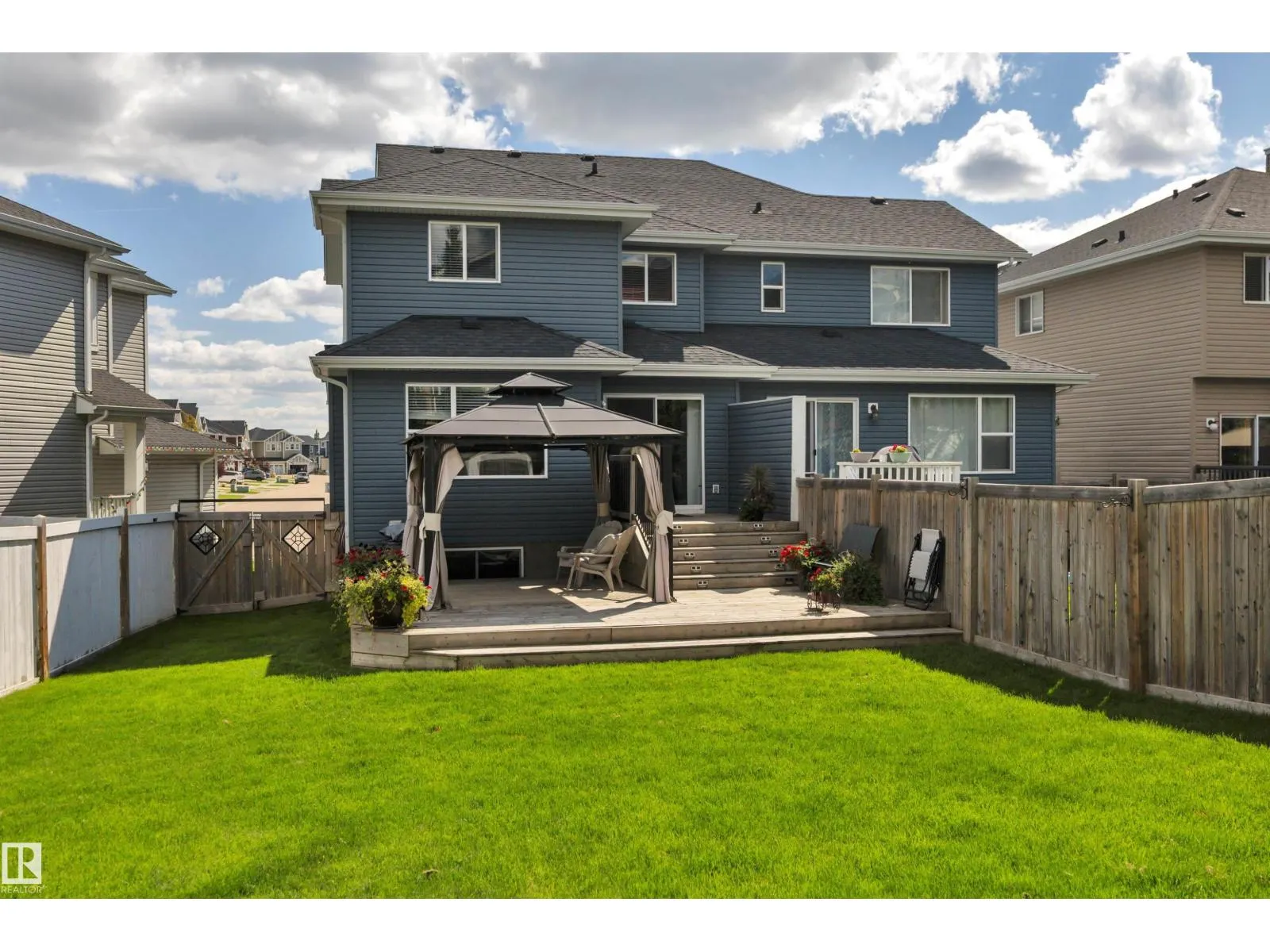 391 SIMMONDS WY