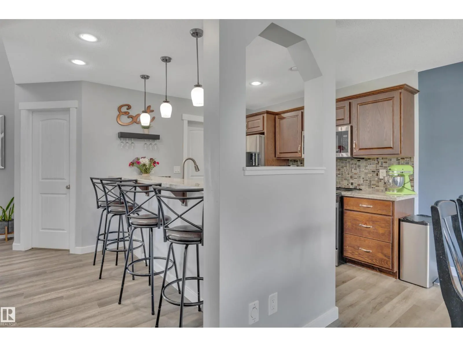 391 SIMMONDS WY