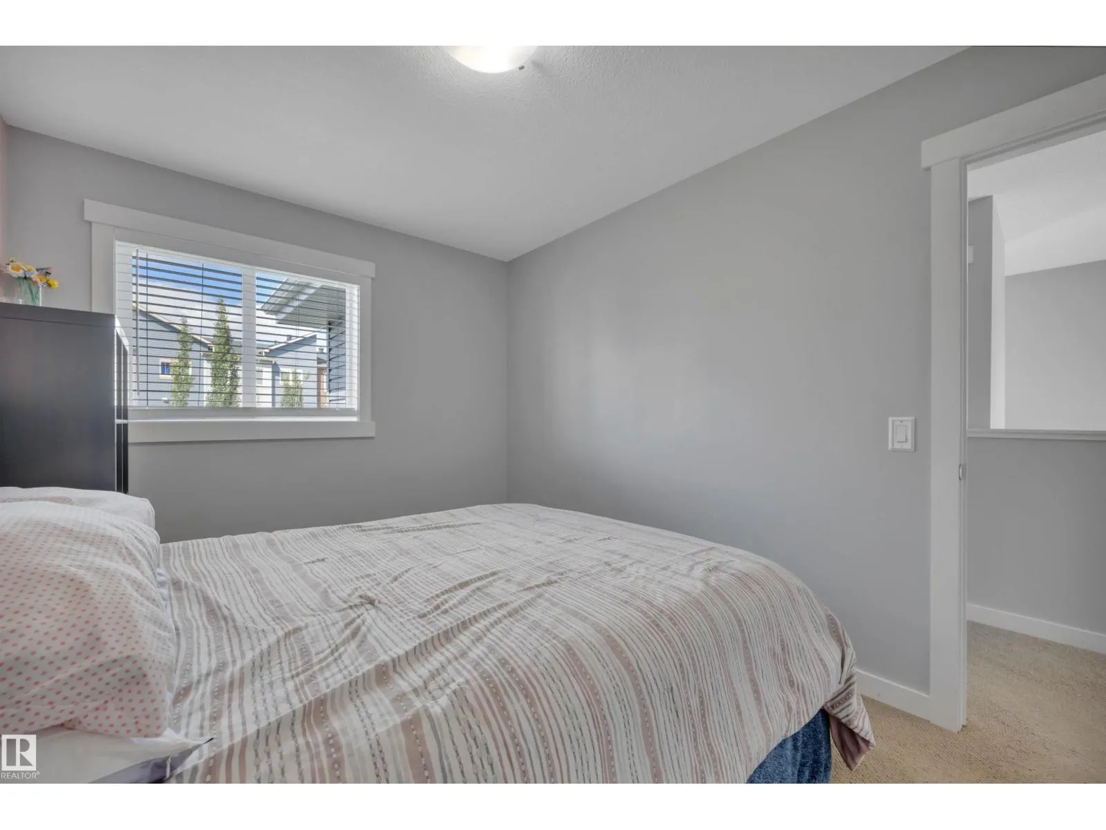 391 SIMMONDS WY