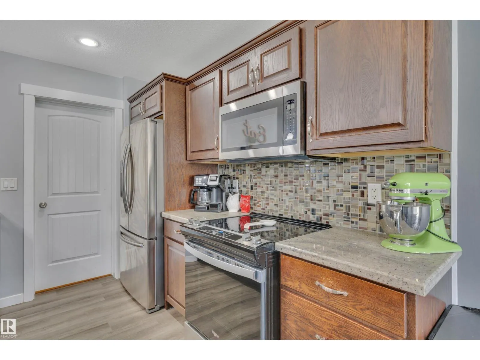 391 SIMMONDS WY