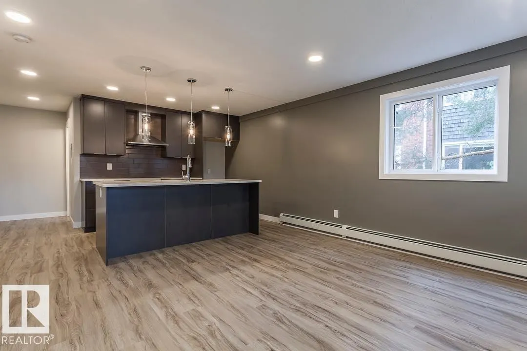 #101 10736 116 ST NW NW