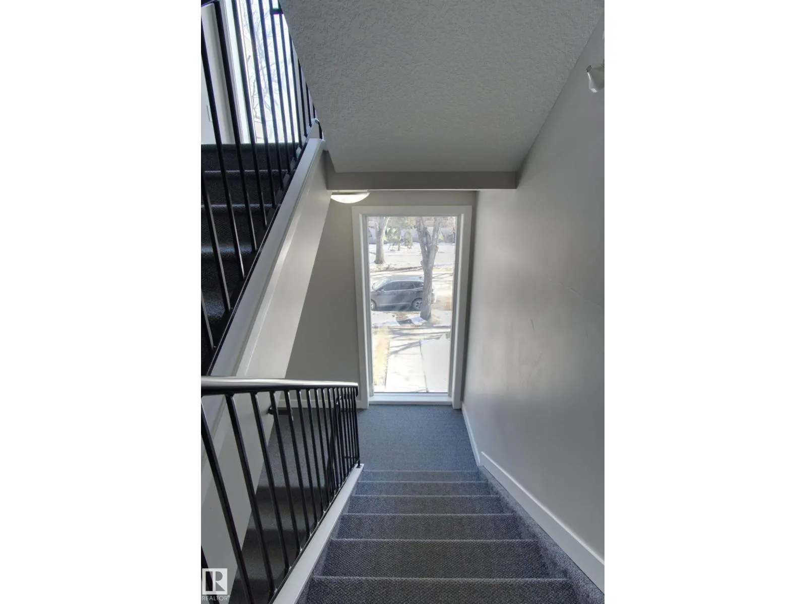 #101 10736 116 ST NW NW