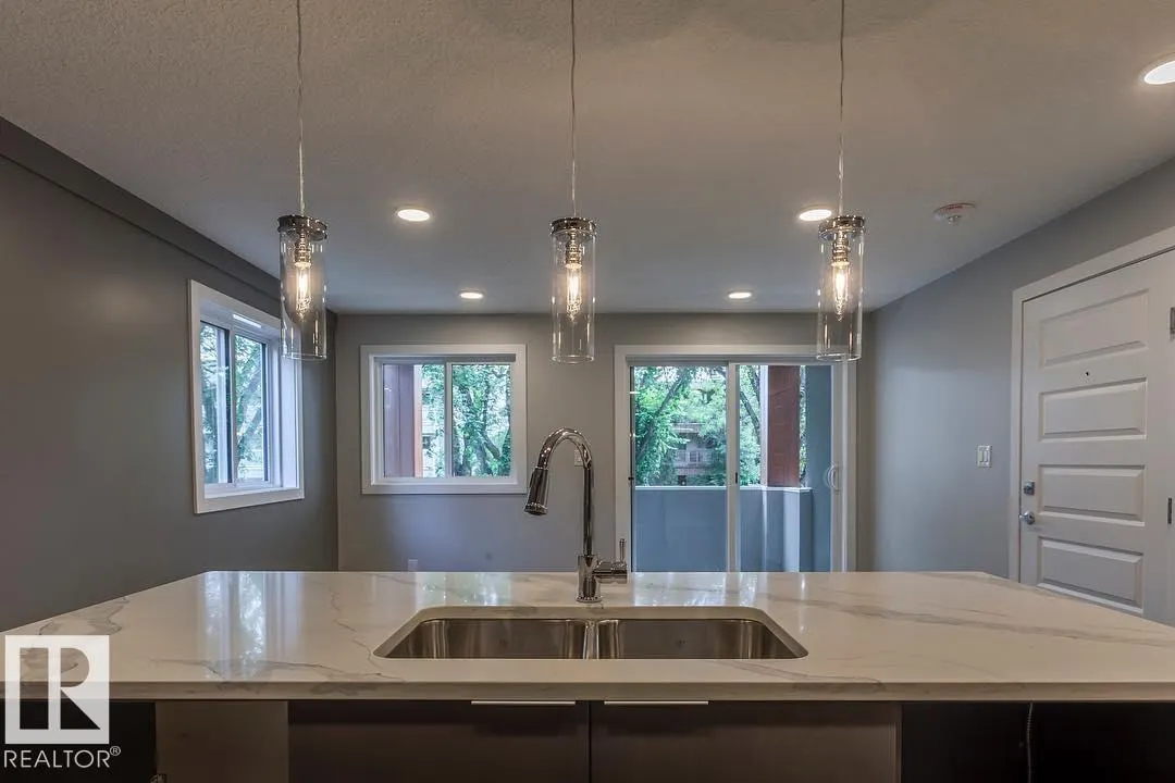 #101 10736 116 ST NW NW