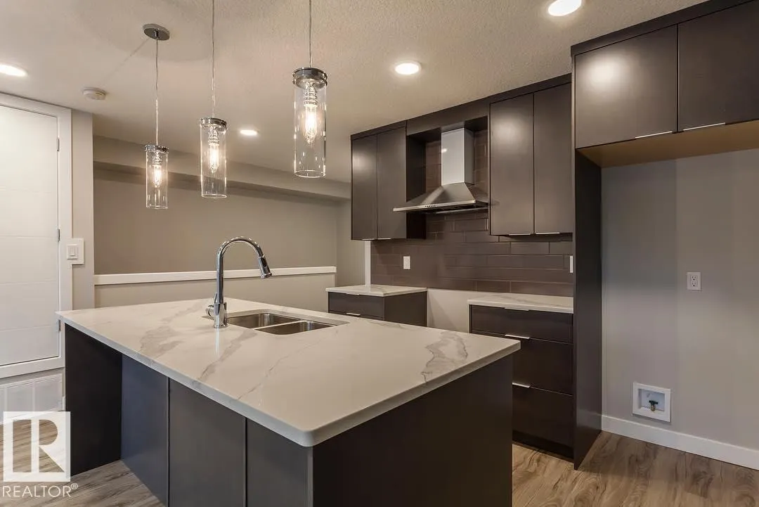 #103 10736 116 ST NW