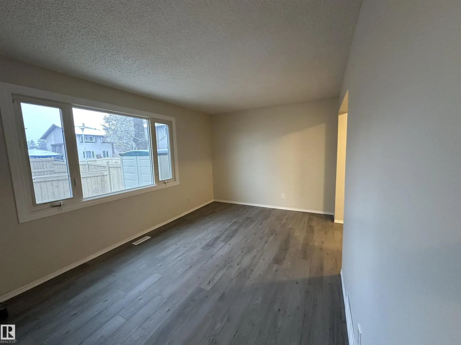 #5 14130 80 ST NW