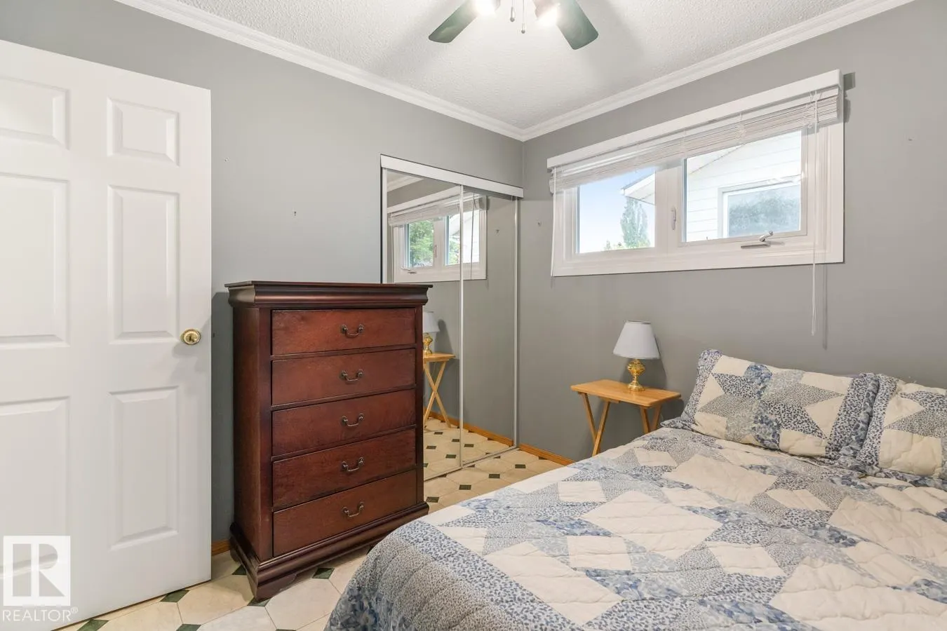 5116 14 AV NW