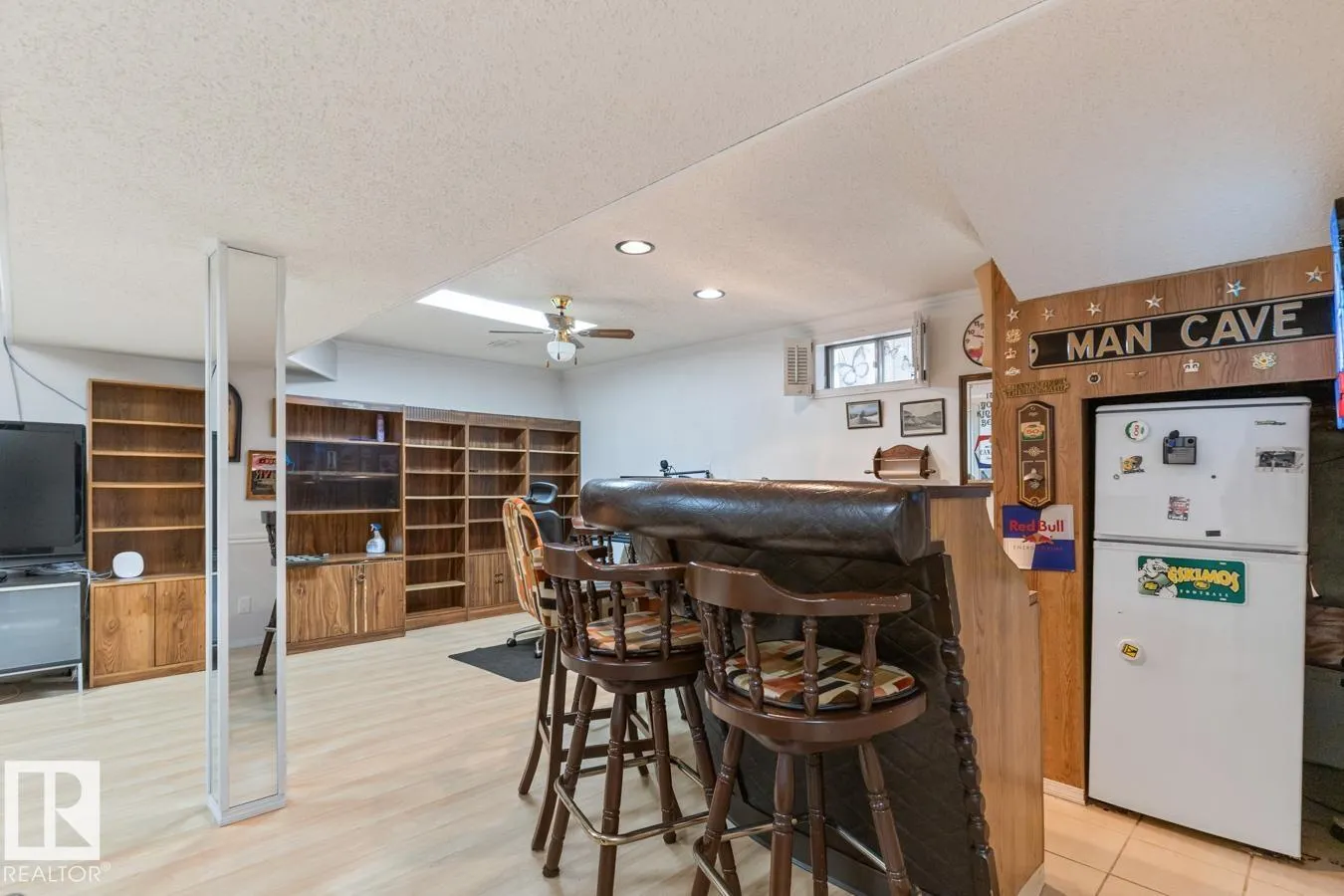 5116 14 AV NW