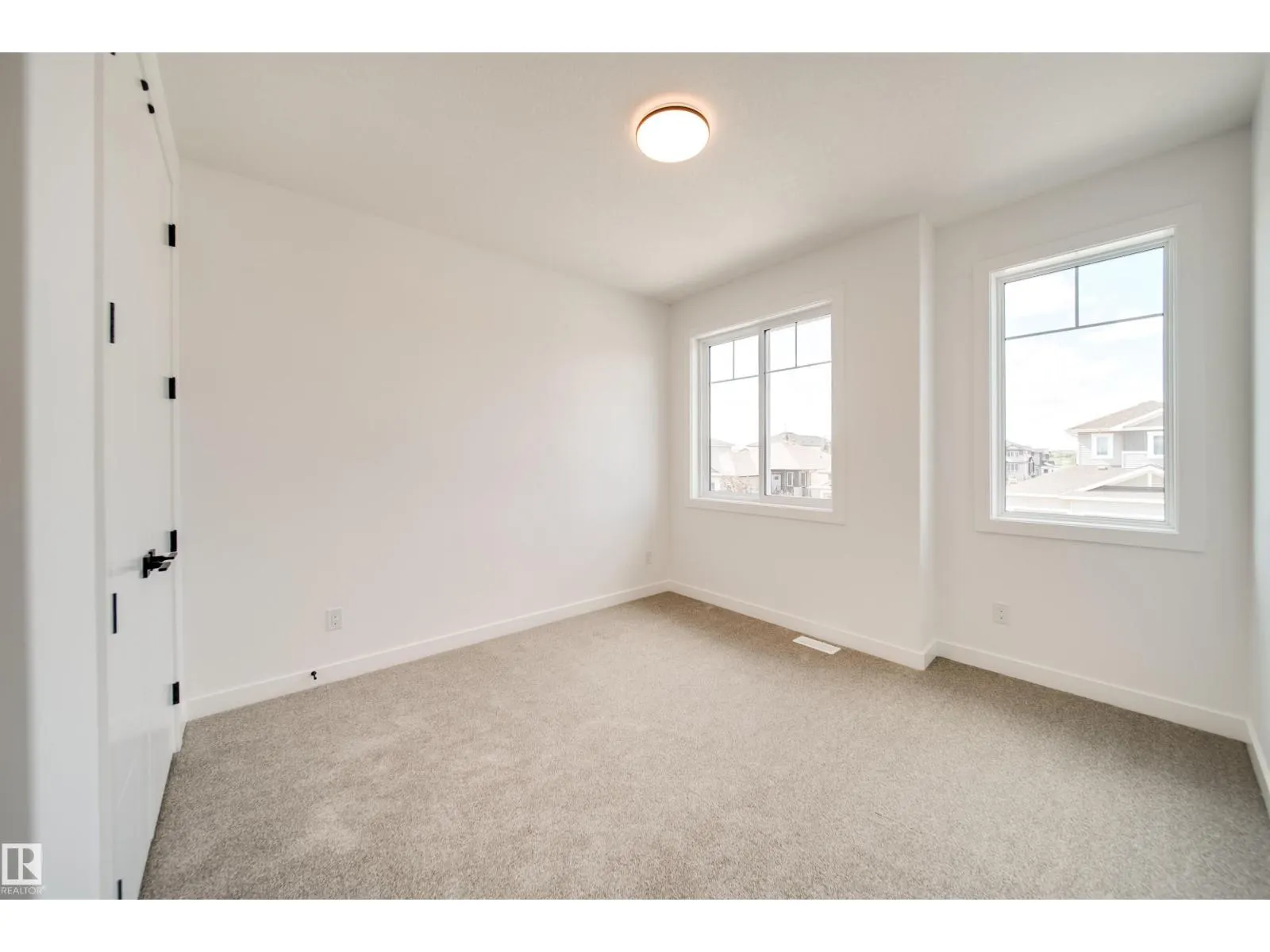42 DILLWORTH CR