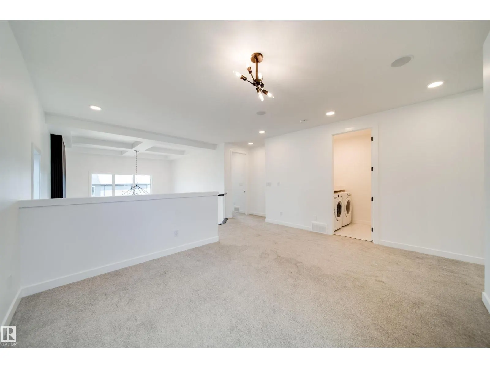 42 DILLWORTH CR