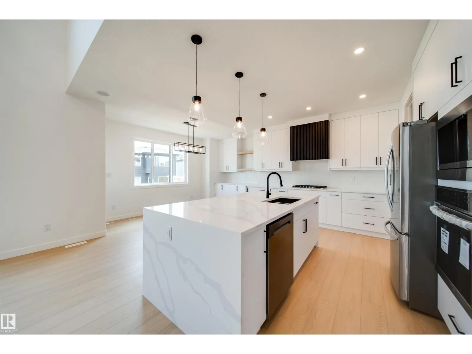 42 DILLWORTH CR