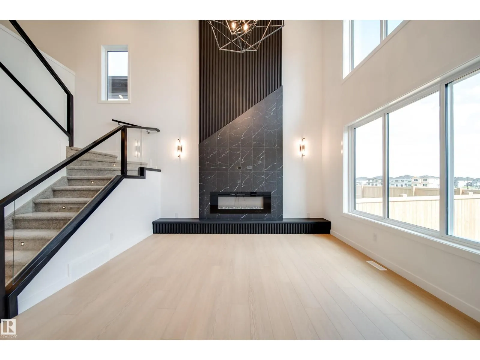 42 DILLWORTH CR