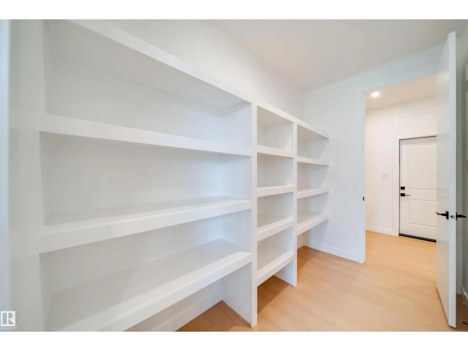 42 DILLWORTH CR