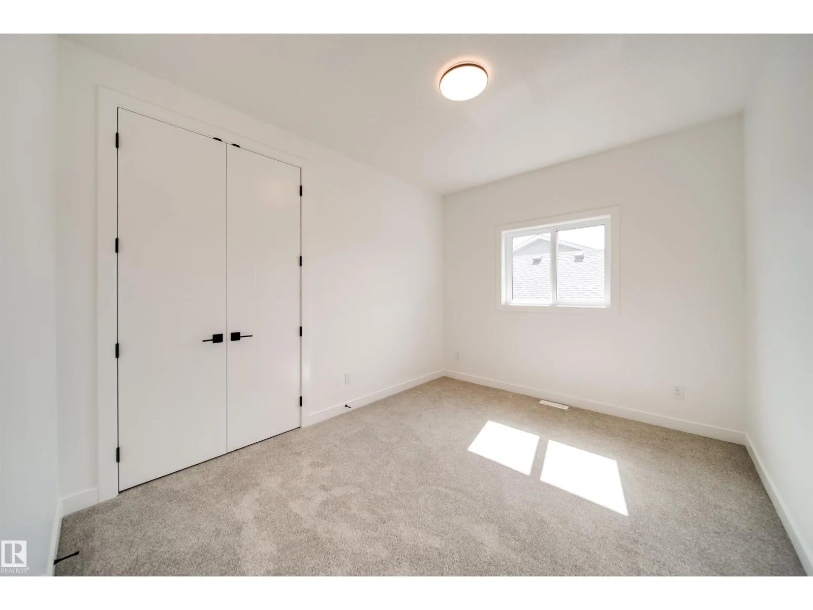 42 DILLWORTH CR