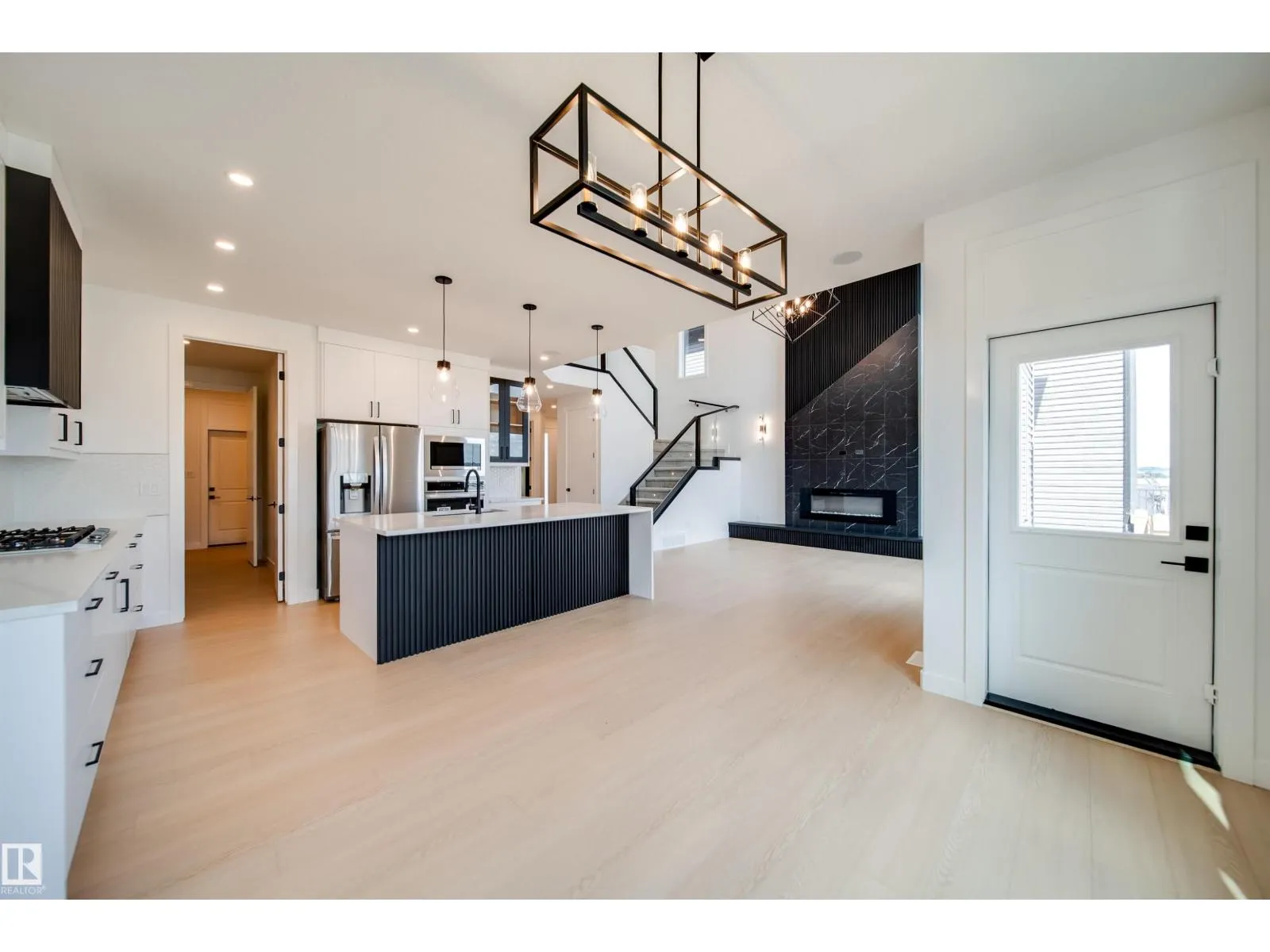 42 DILLWORTH CR