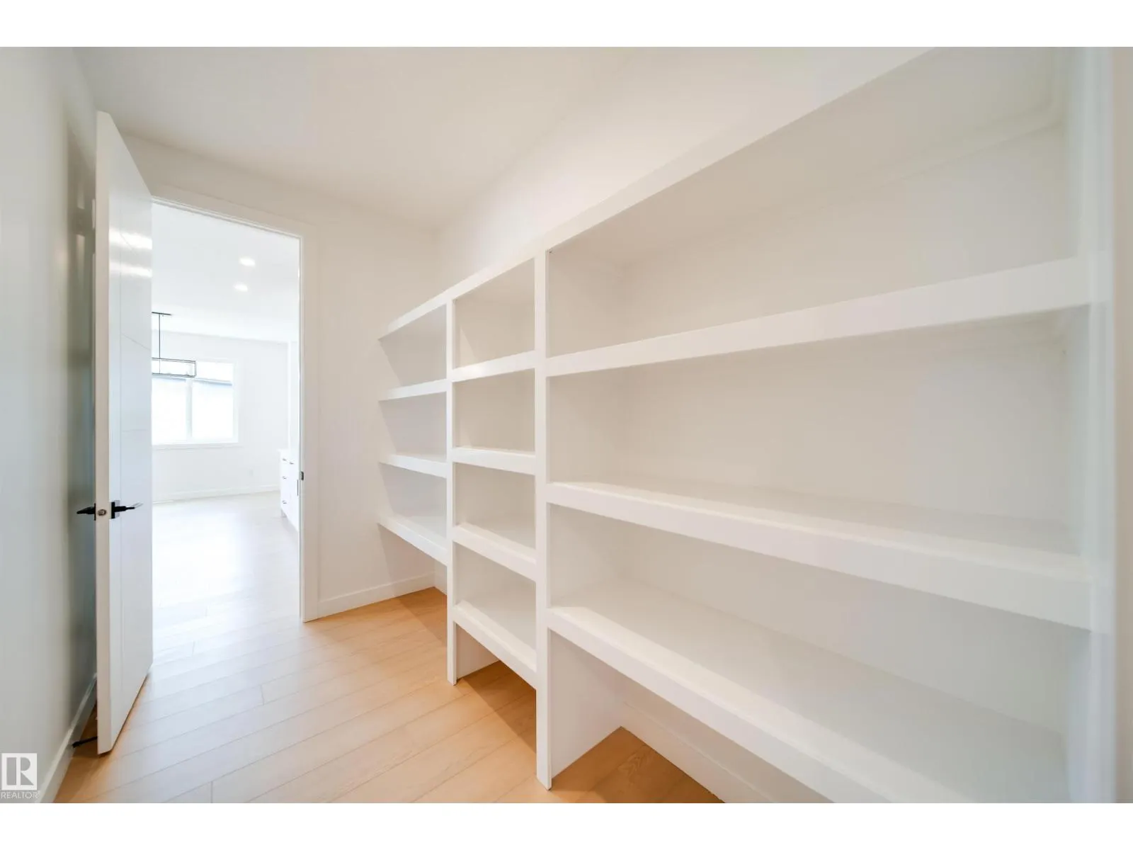 42 DILLWORTH CR