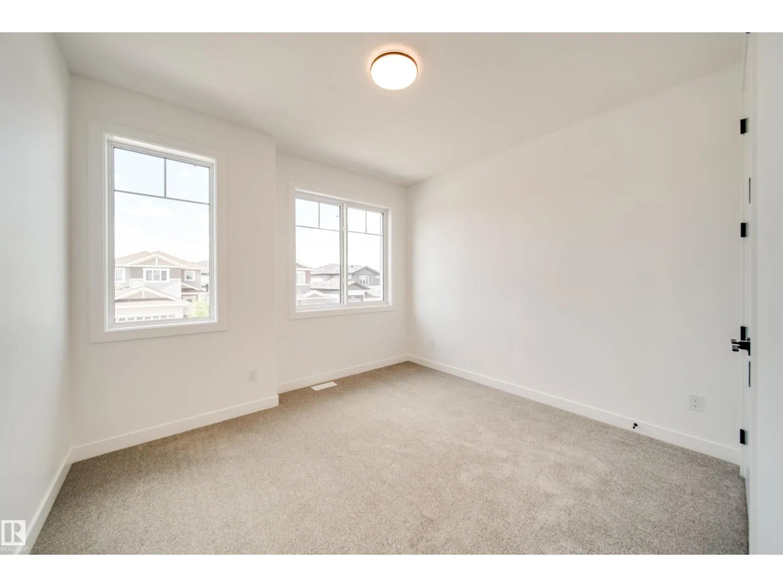 42 DILLWORTH CR
